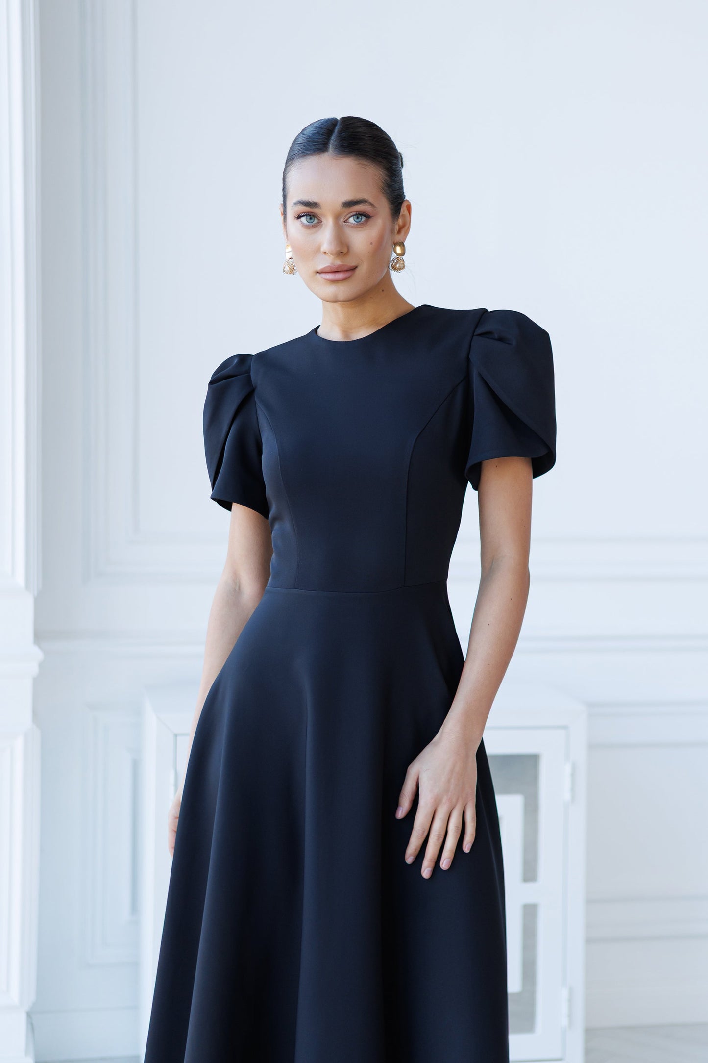 Alexa Black Round Neck Puff-Sleeve Midi Dress