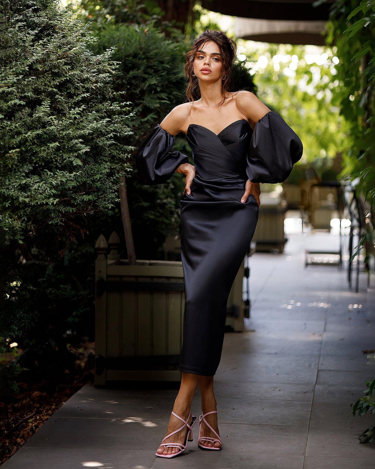 Black Satin Sweetheart Puff-Sleeve Midi Dress