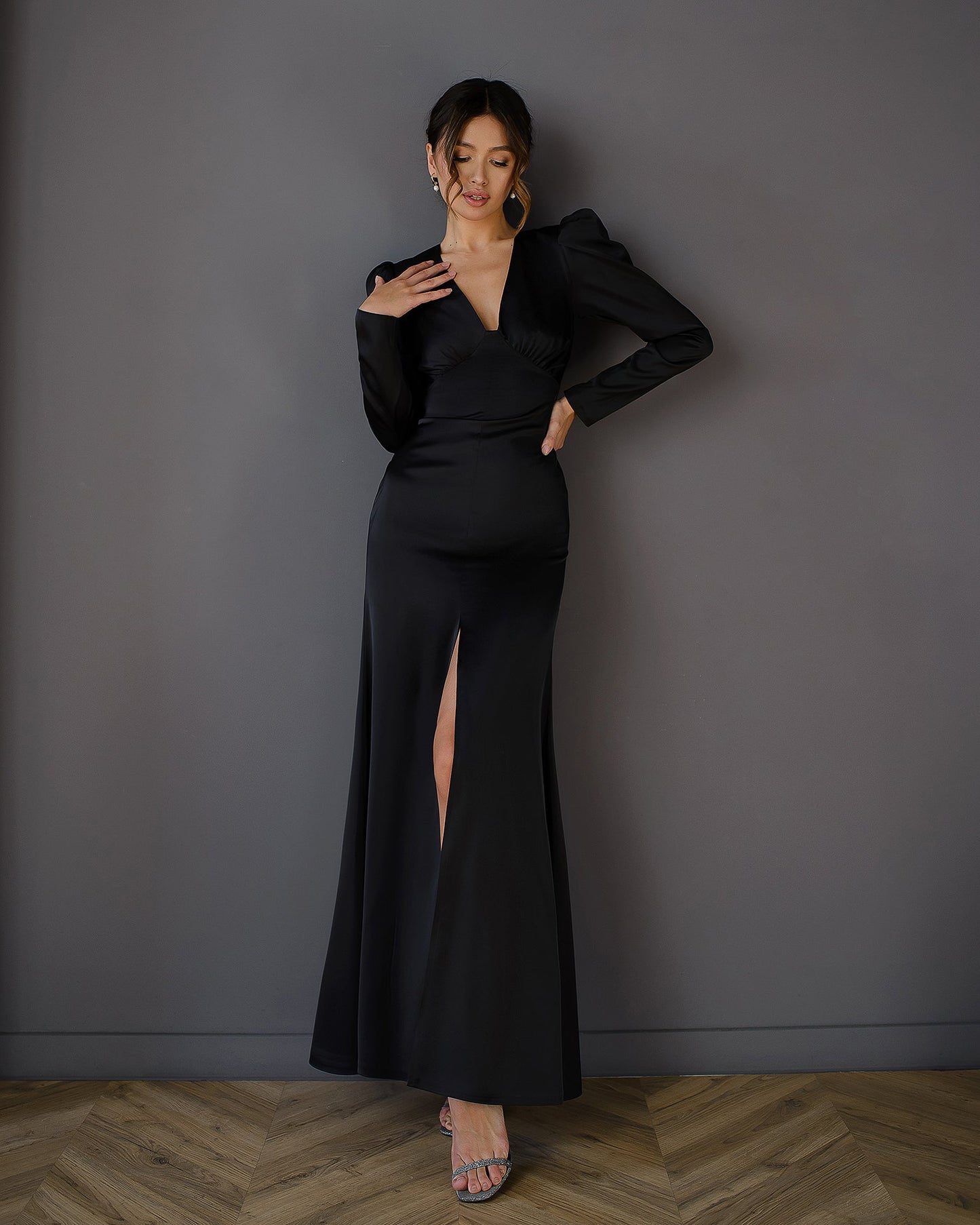 Black V-neck Puff Sleeve Maxi Dress