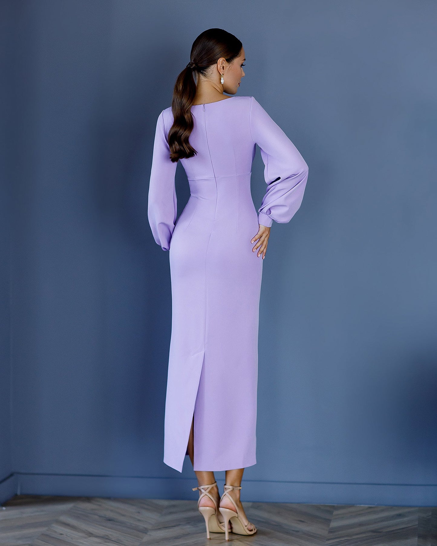 Lavender V-Neck Puff-Sleeve Midi Dress