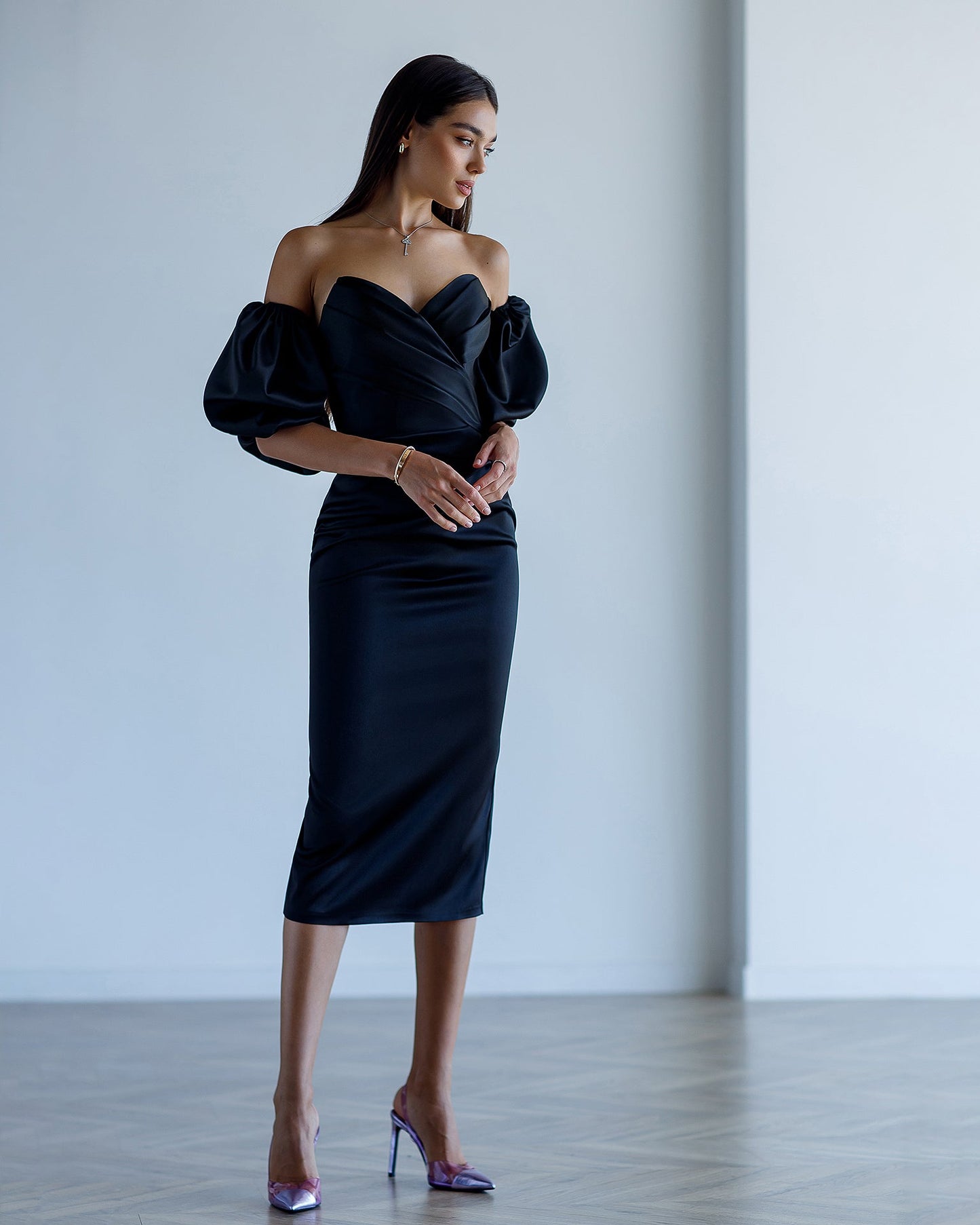 Black Satin Sweetheart Puff-Sleeve Midi Dress