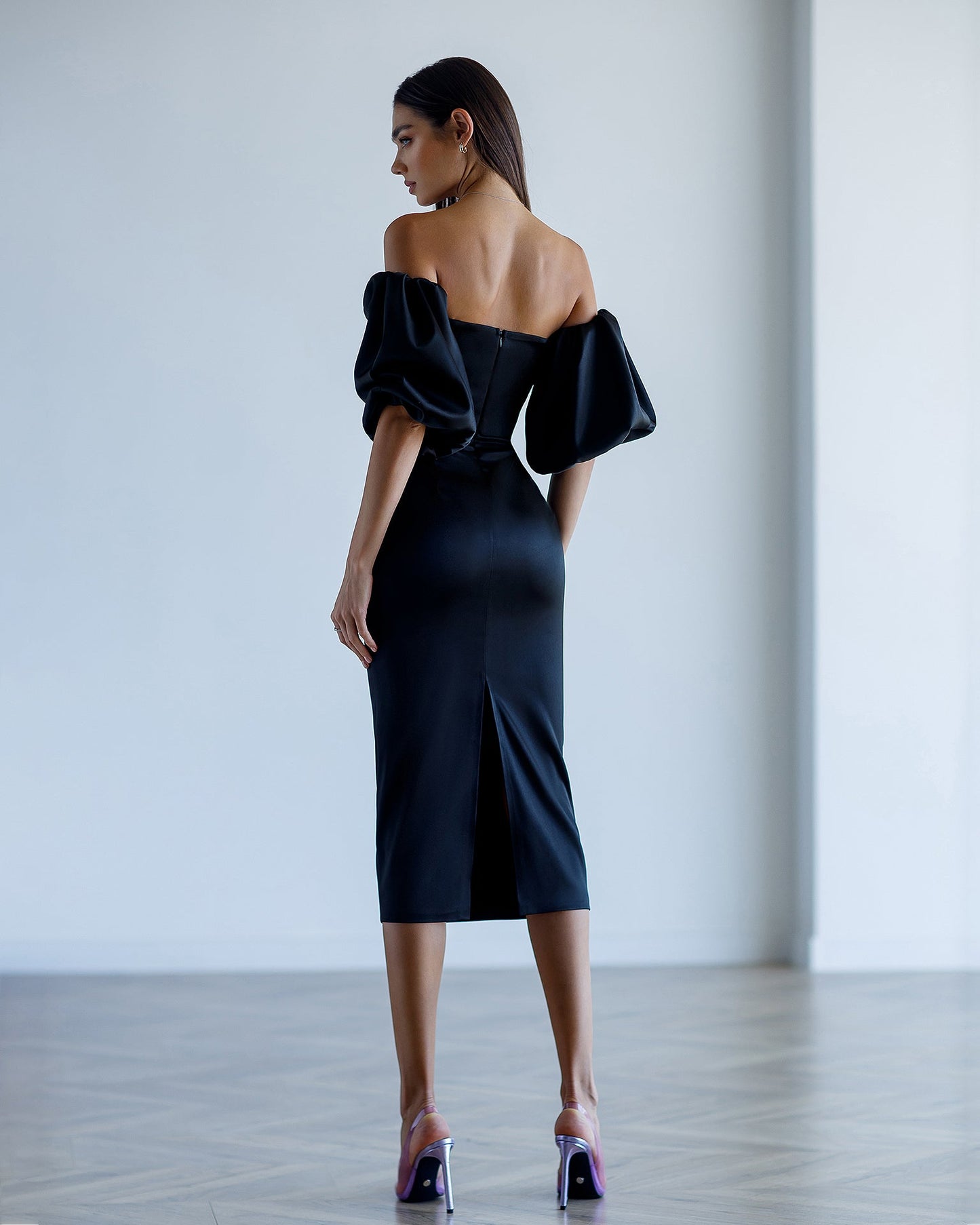 Black Satin Sweetheart Puff-Sleeve Midi Dress