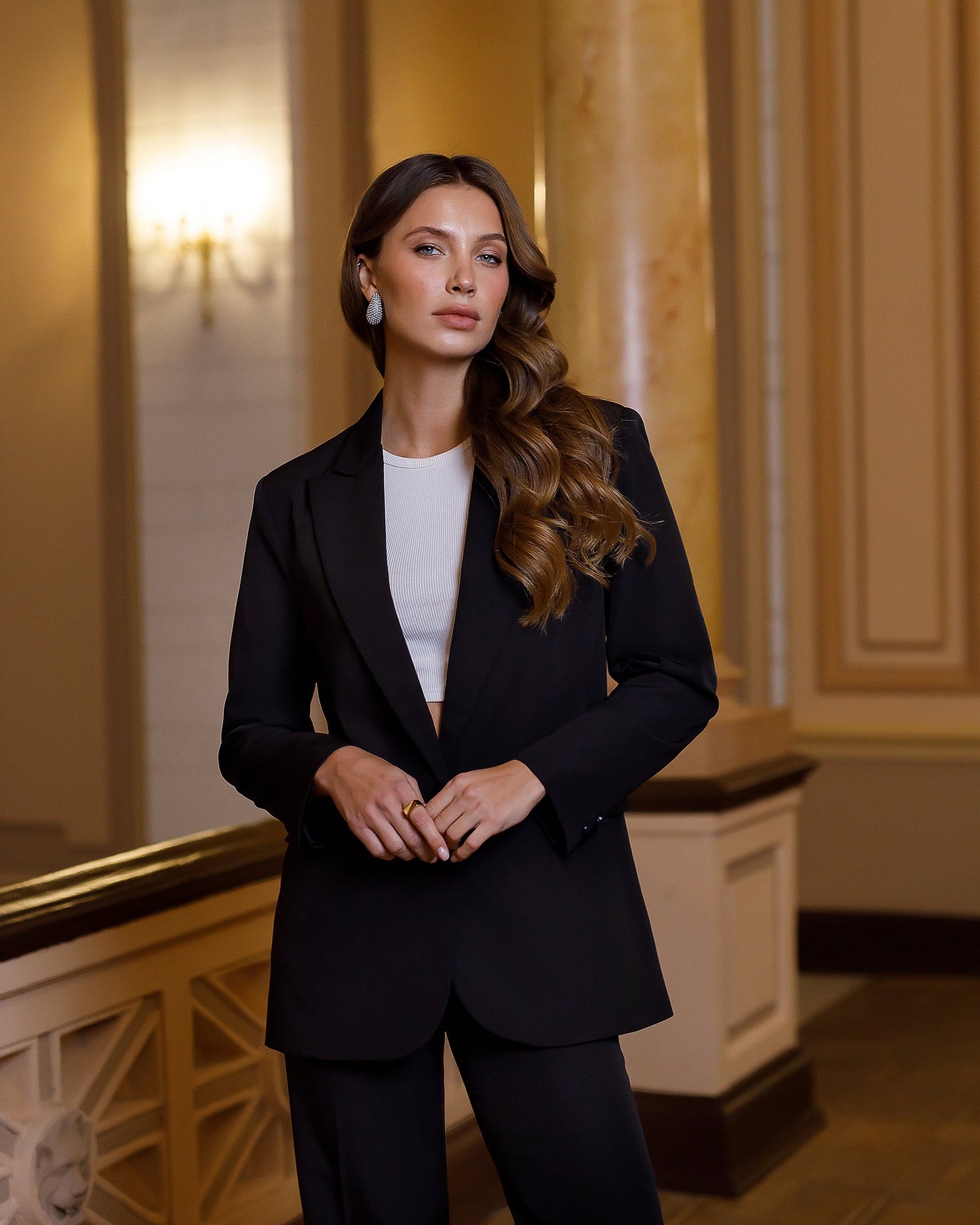 Gloria Black Single-Breasted Suit 2-Piece