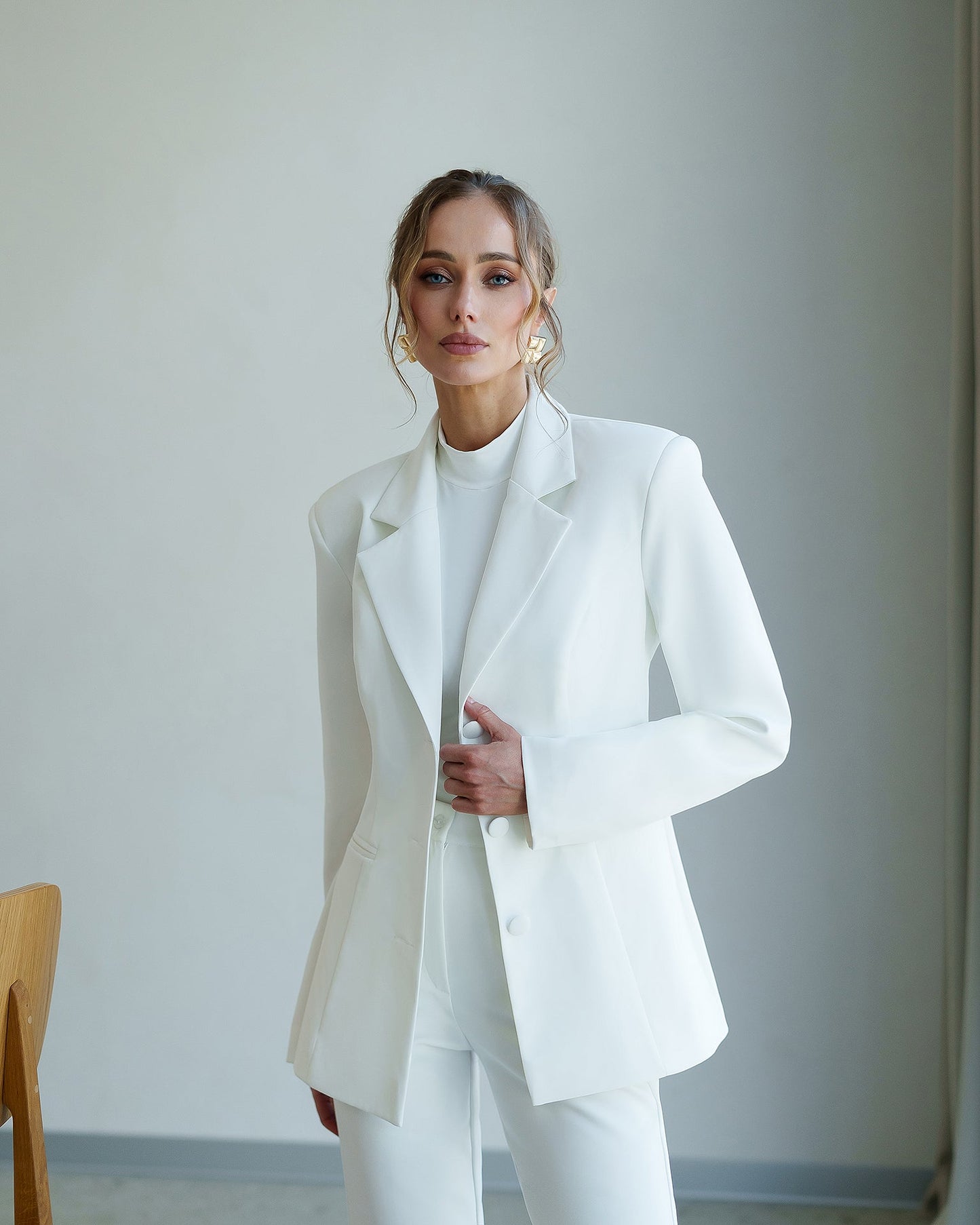 Chloe White Single-Breasted Suit 2-Piece