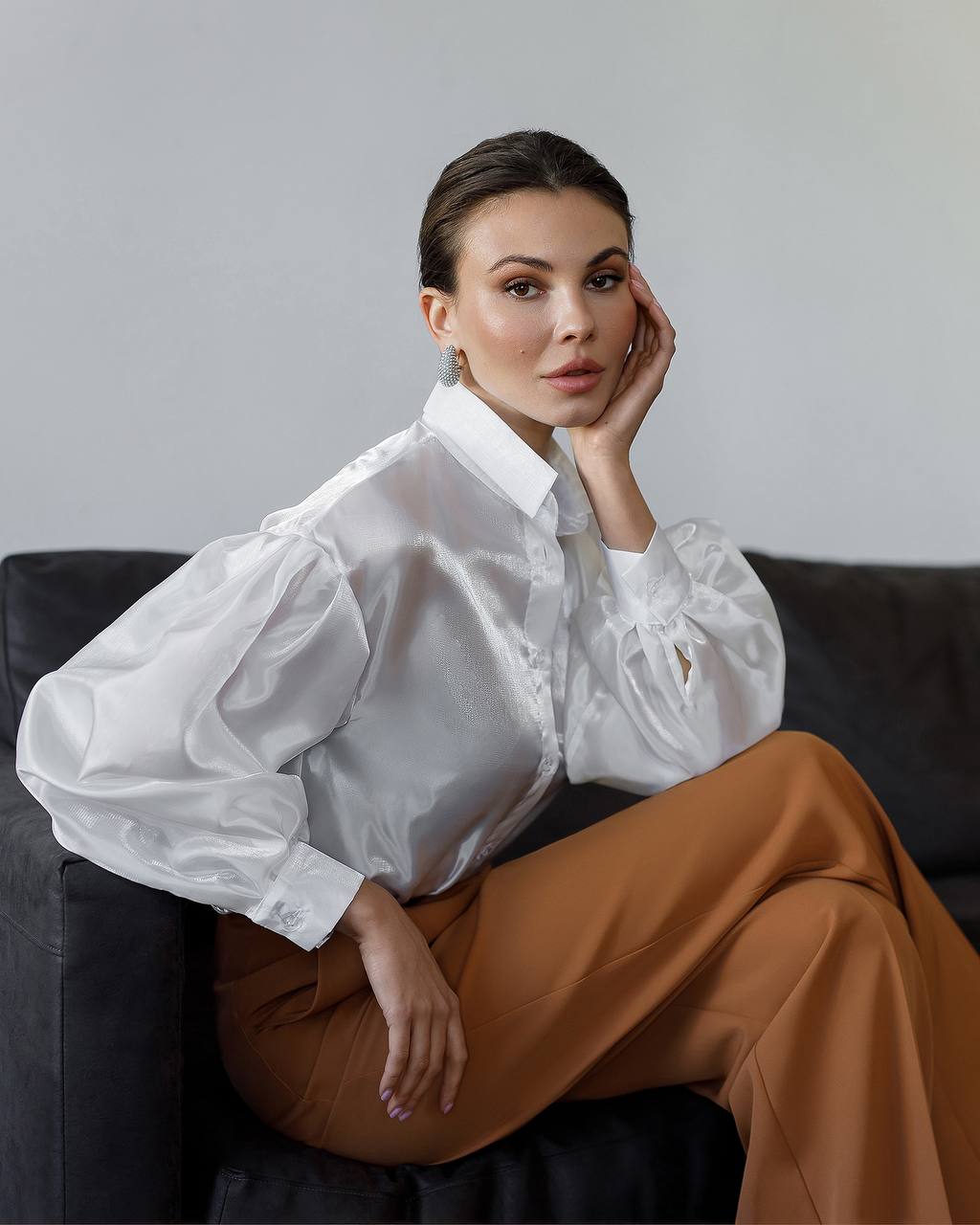 Iris Wide-leg palazzo pants with two buttons