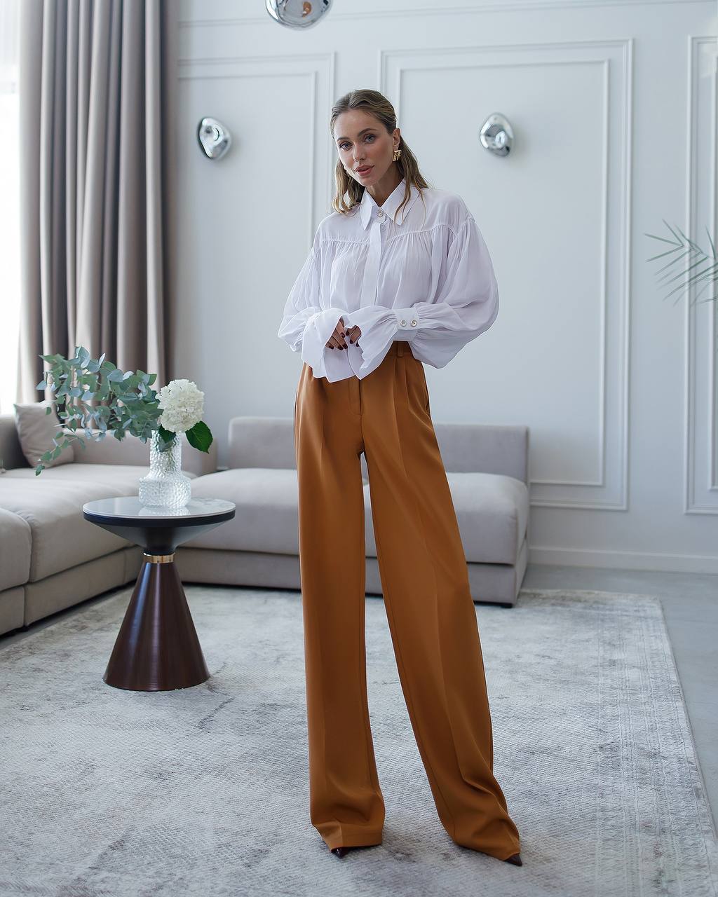 Iris Wide-leg palazzo pants with two buttons