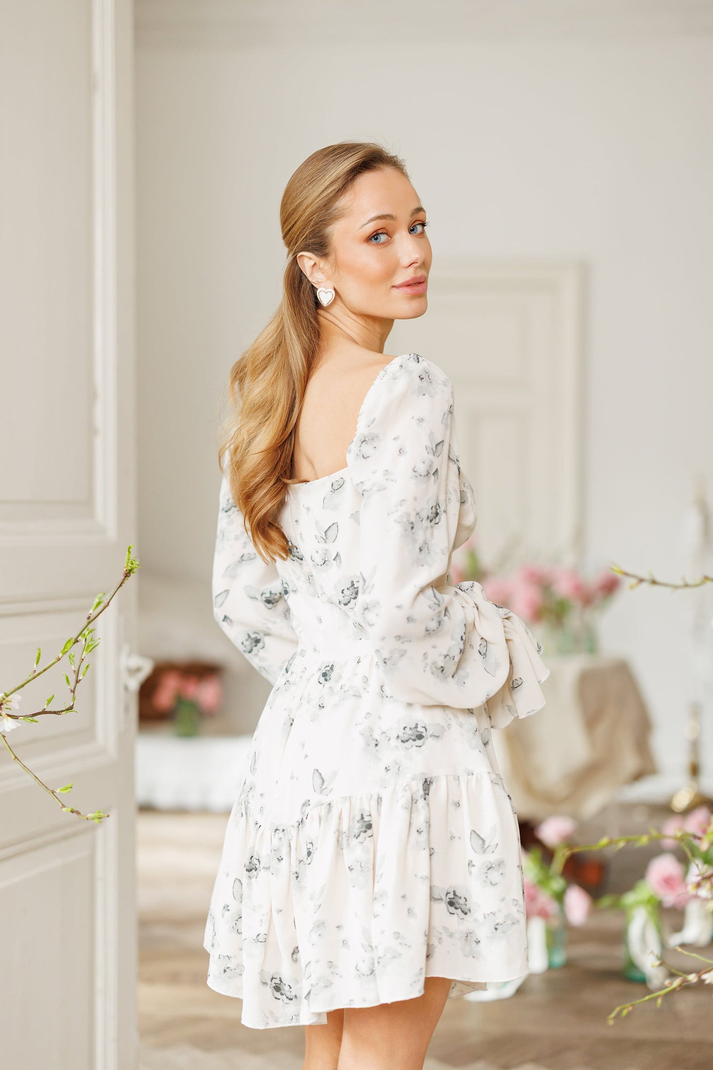 Grey Floral-Print Sweetheart Puff Sleeve Mini Dress