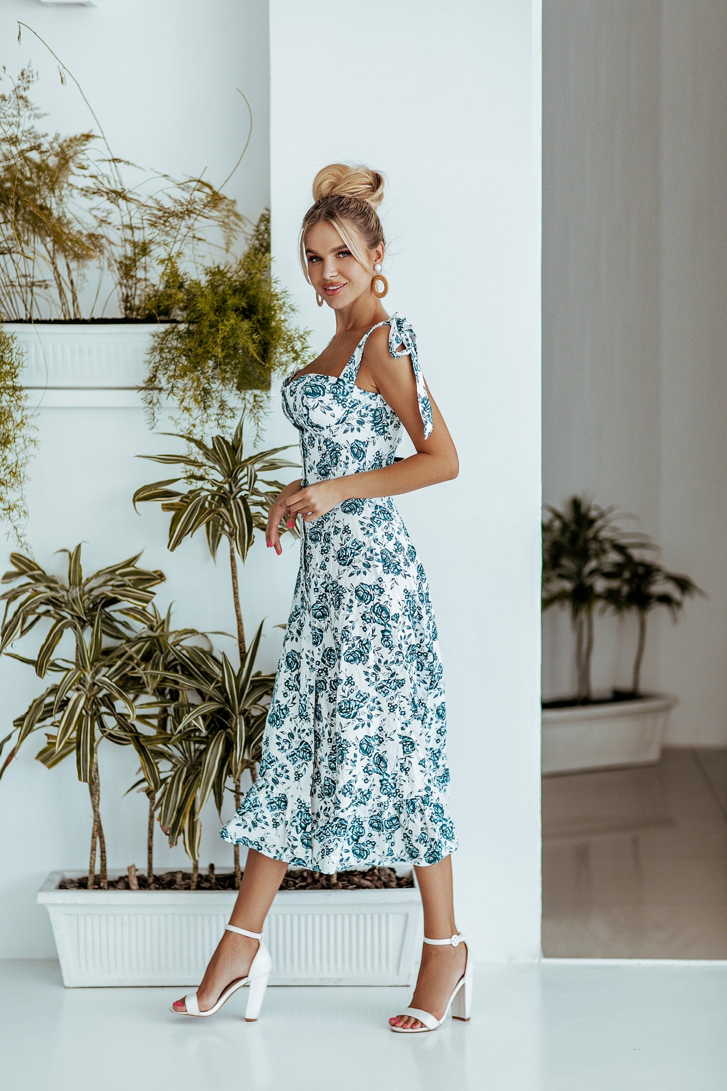 Green Sleeveless Bow Shoulder Midi Dress