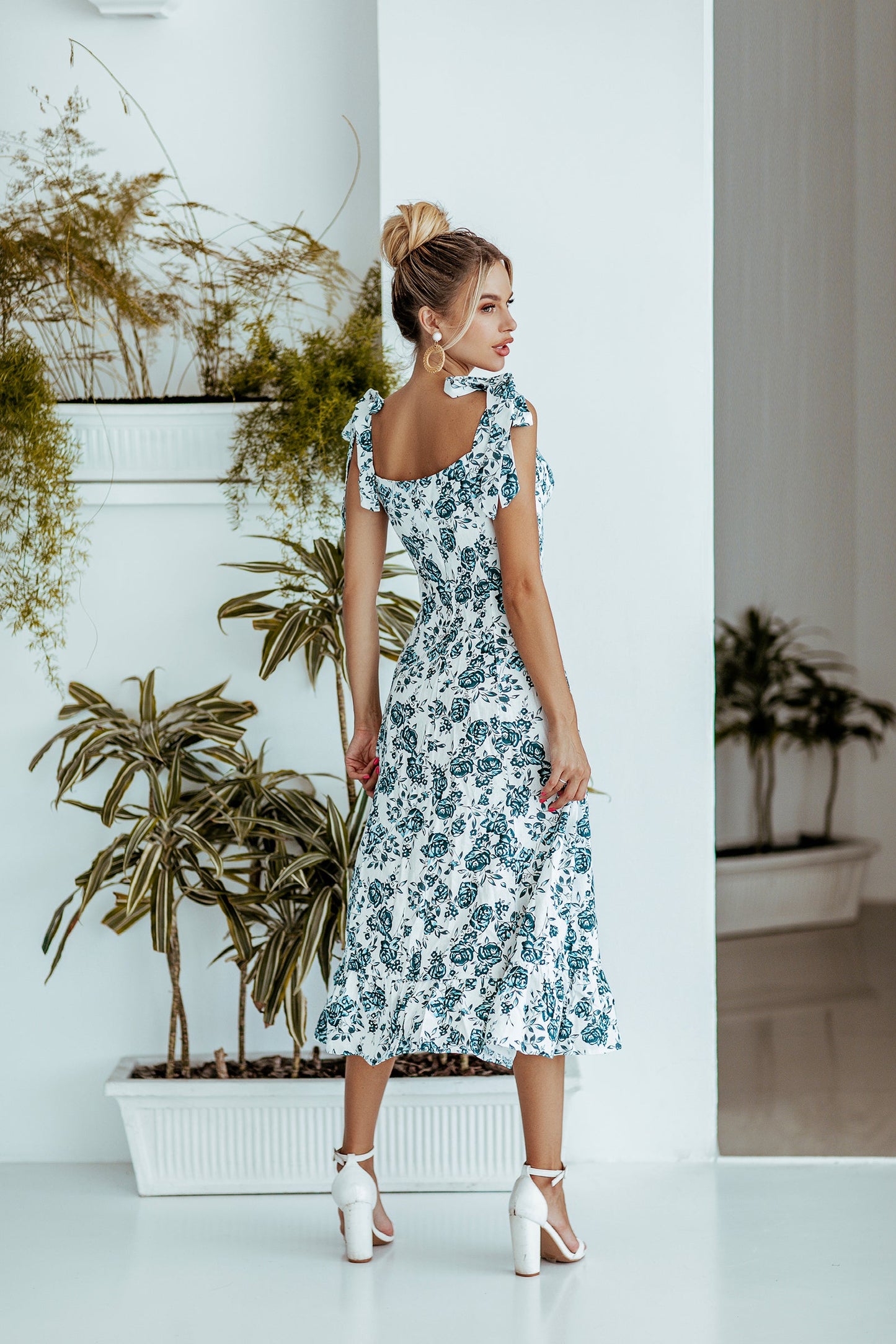 Green Sleeveless Bow Shoulder Midi Dress