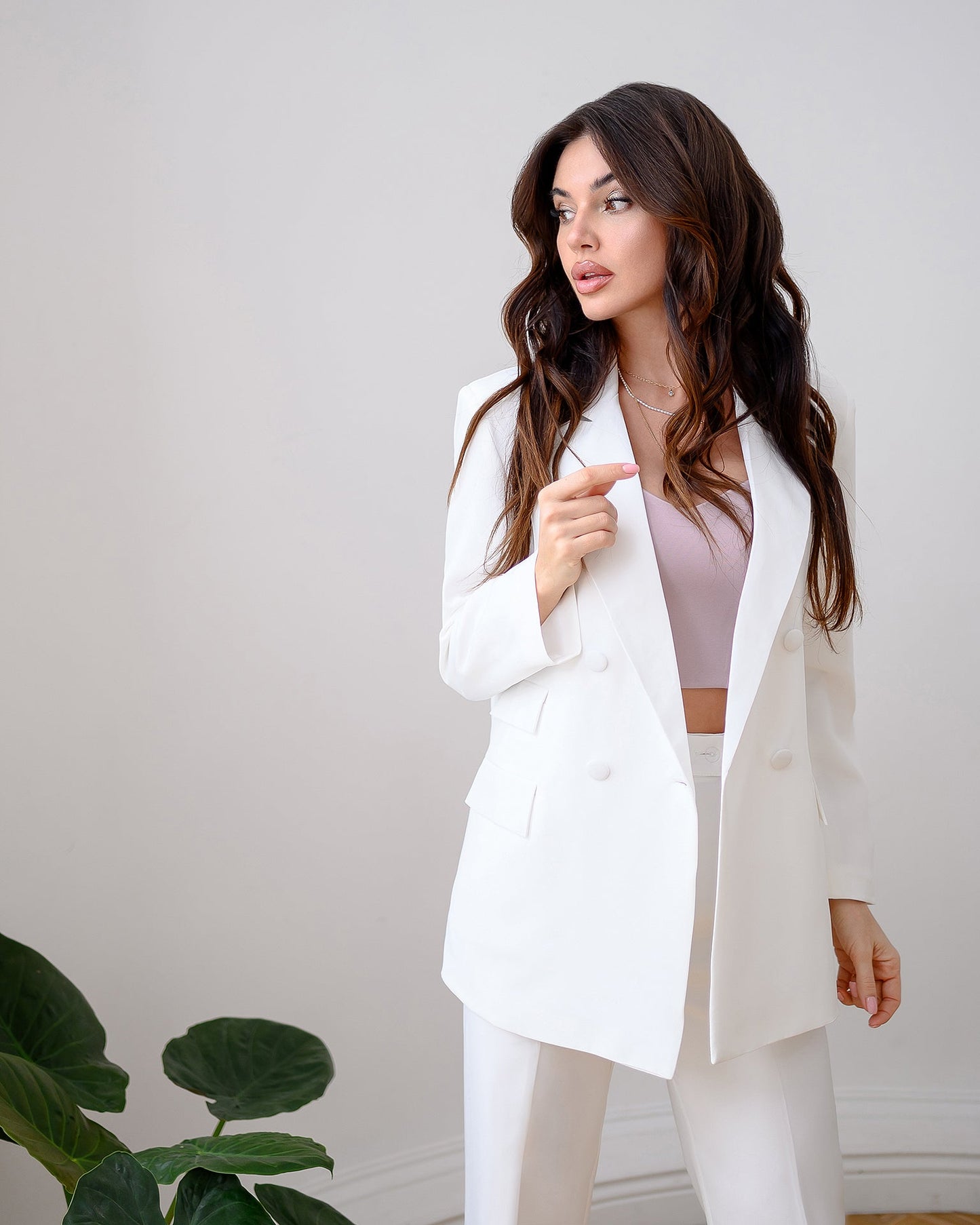 White Double-Breasted Suit 2-Piece