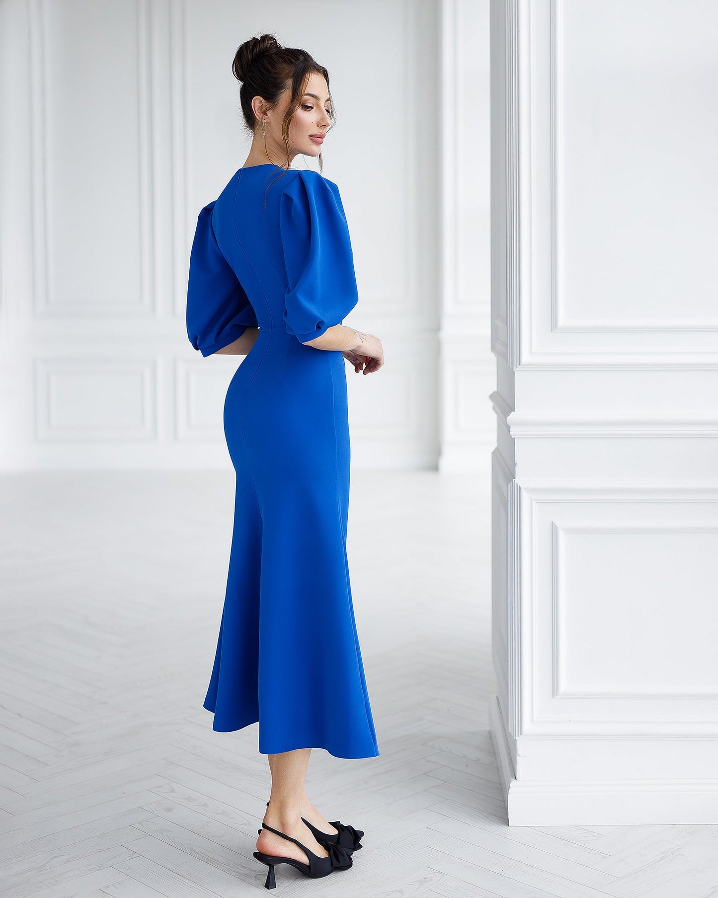 Blue Puff-Sleeve Midi Dress