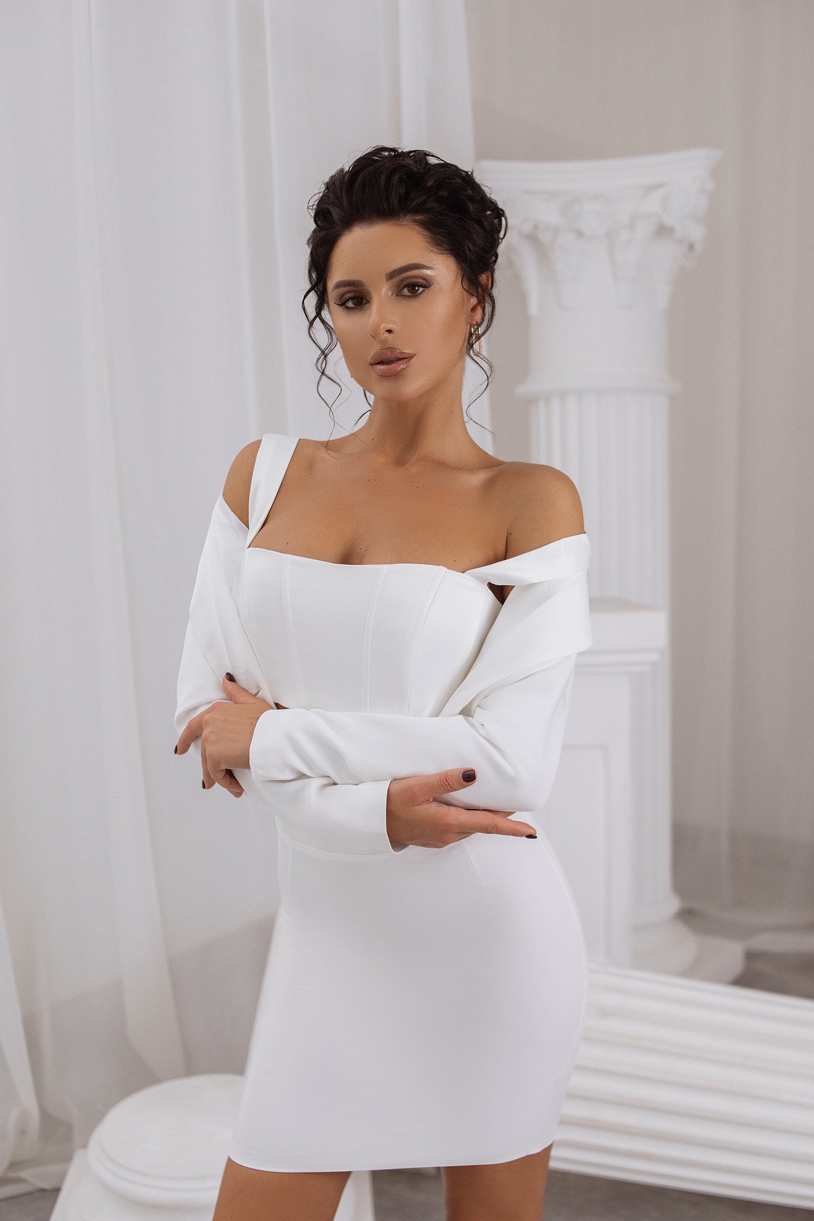 trinarosh White Crop Jacket Skirt Suit 2-Piece