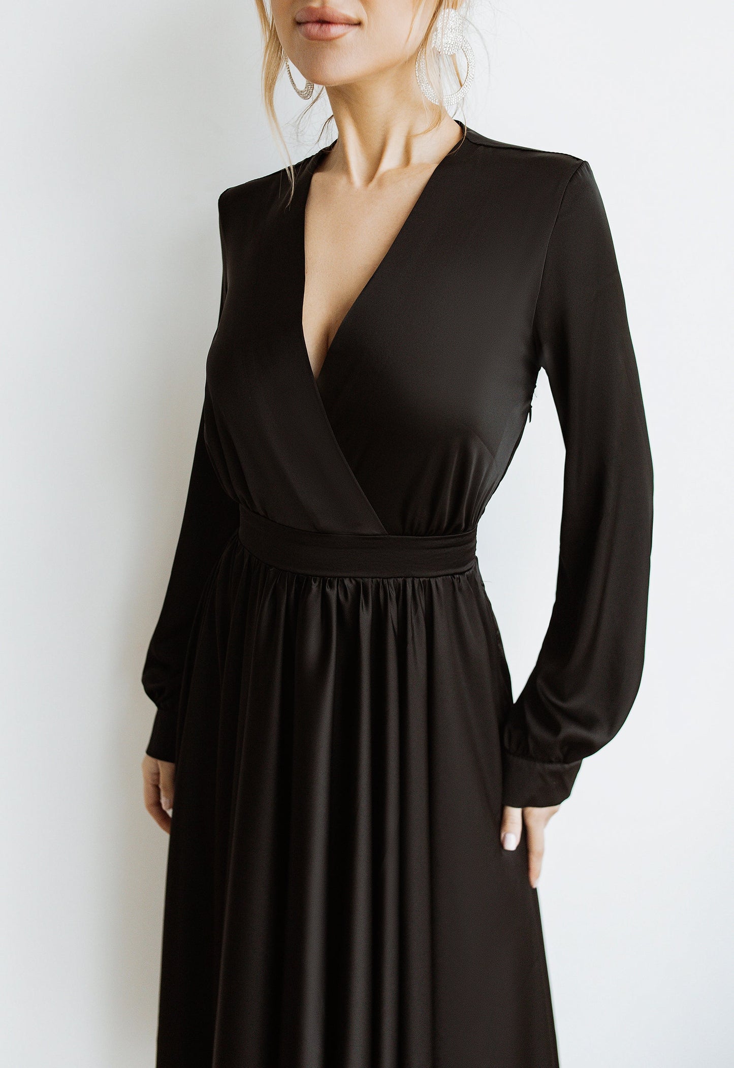 trinarosh Black Silk Long Sleeve Maxi Dress