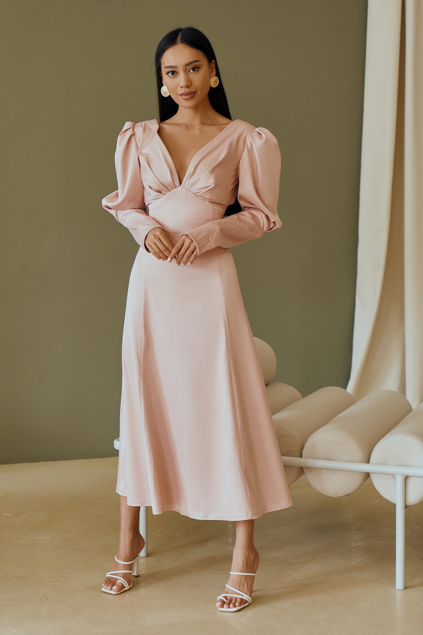 trinarosh Dusty Pink Satin Bow Back Midi Dress