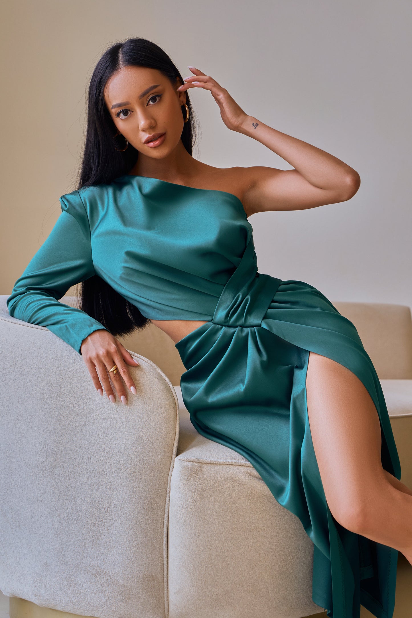 trinarosh Emerald Satin One-Shoulder Cut-Out Midi Dress