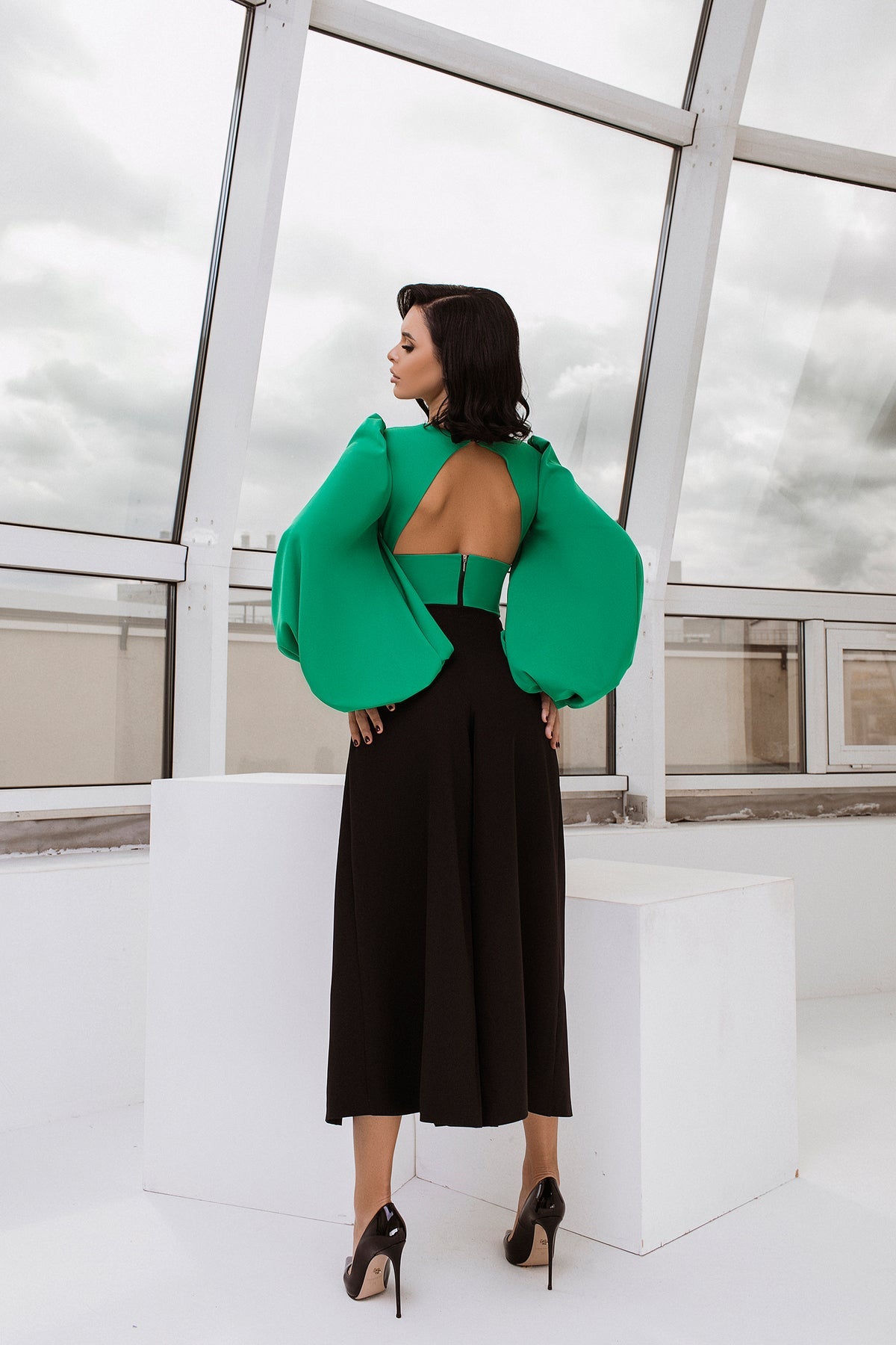 trinarosh Green Puff Sleeve V-neck Blouse