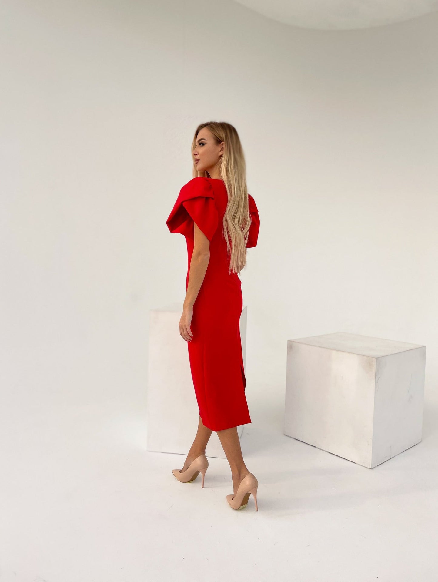trinarosh Alexa Red Puff Sleeve Midi Dress