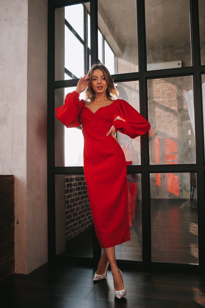 trinarosh Red Puff-Sleeve Midi Dress