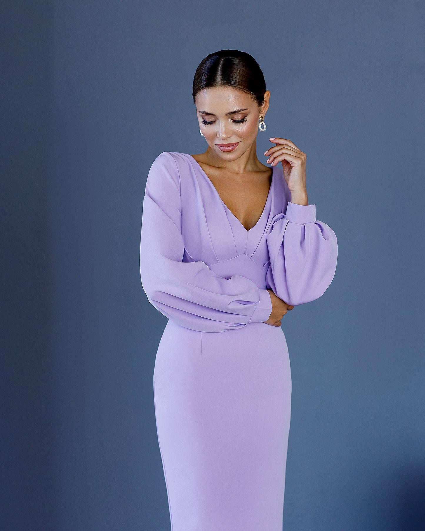 Lavender V-Neck Puff-Sleeve Midi Dress