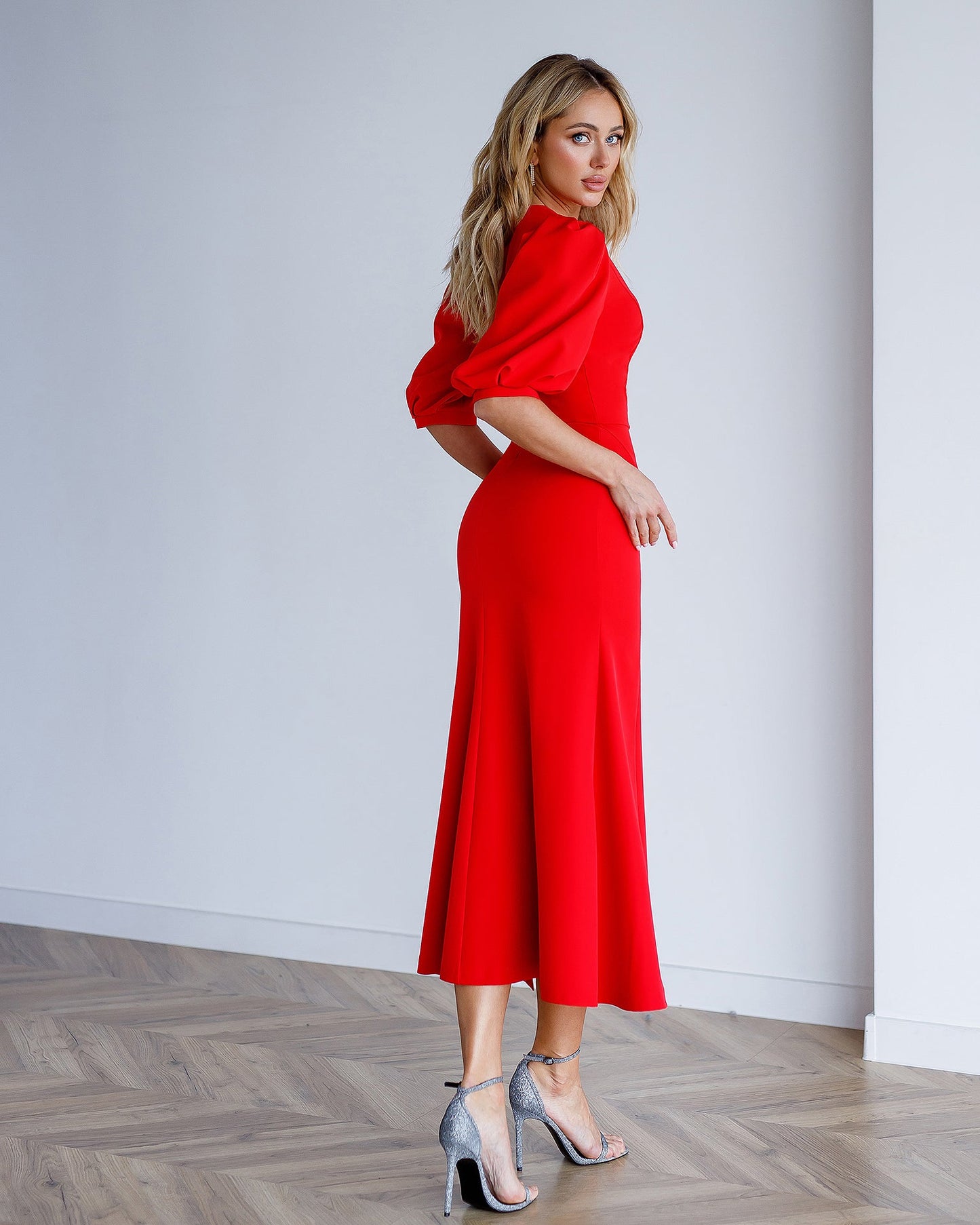 Red Puff-Sleeve Midi Dress