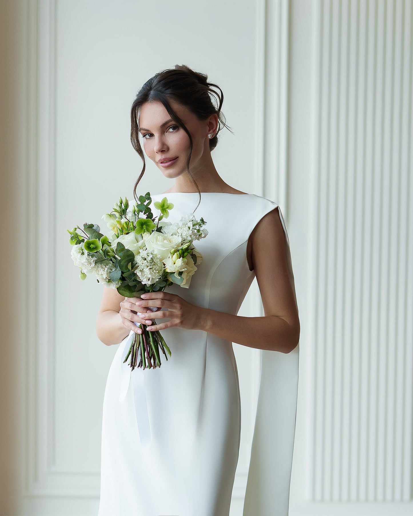 White Boat-Neck Sleeveless Open-Back Maxi Dress