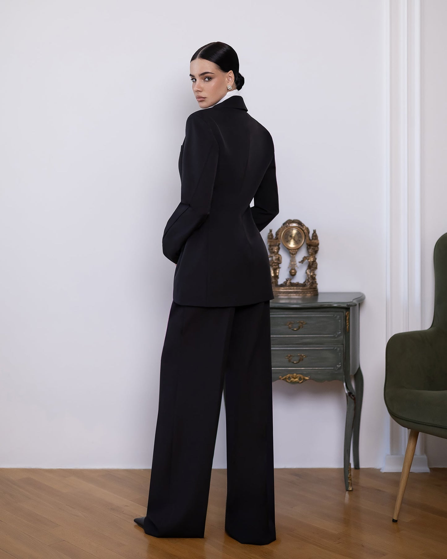 Liora Black Double-Breasted Curved-Hem Suit 2-Piece