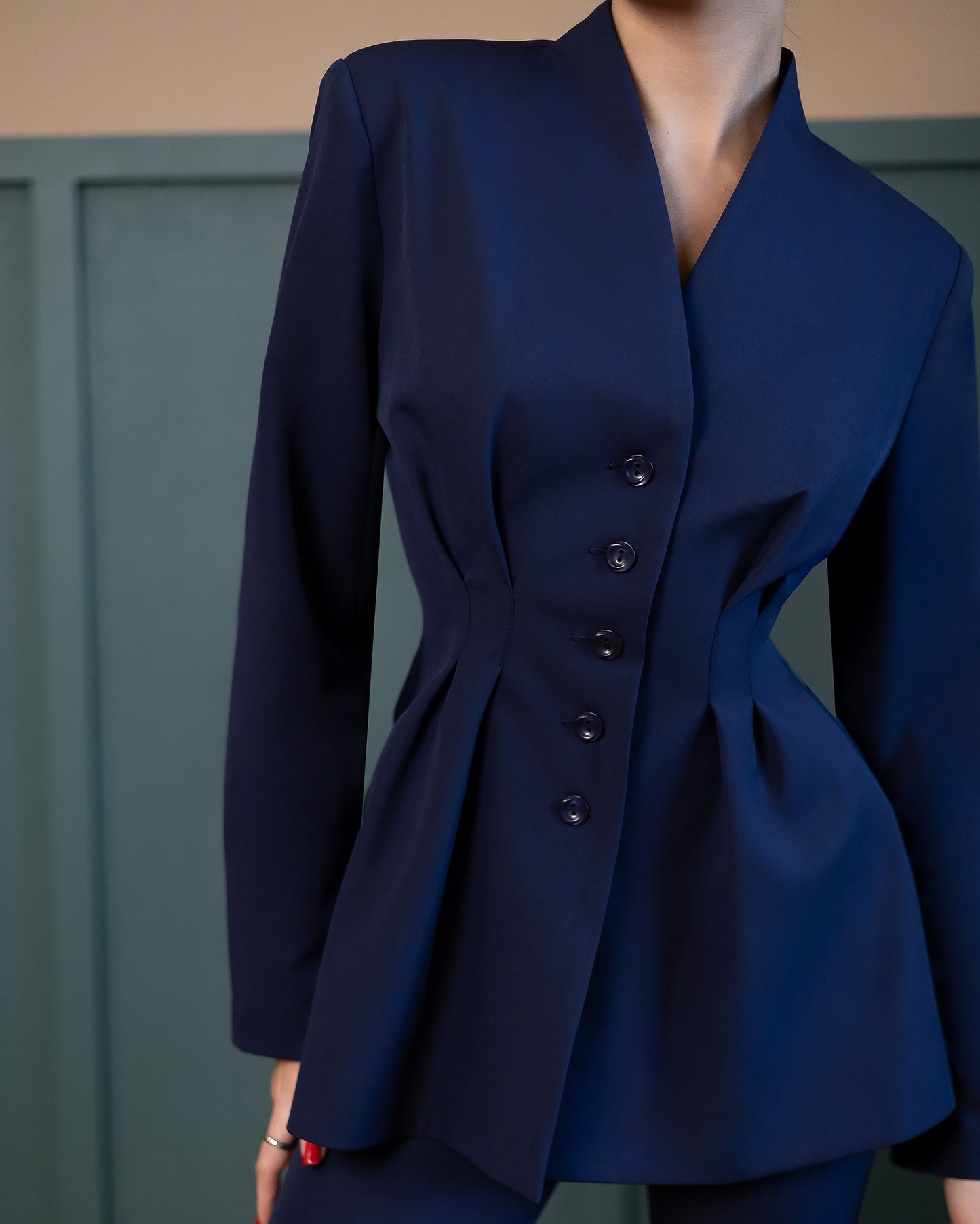 Serena Navy Single-Breasted Sculpted-Waist Suit 2-Piece