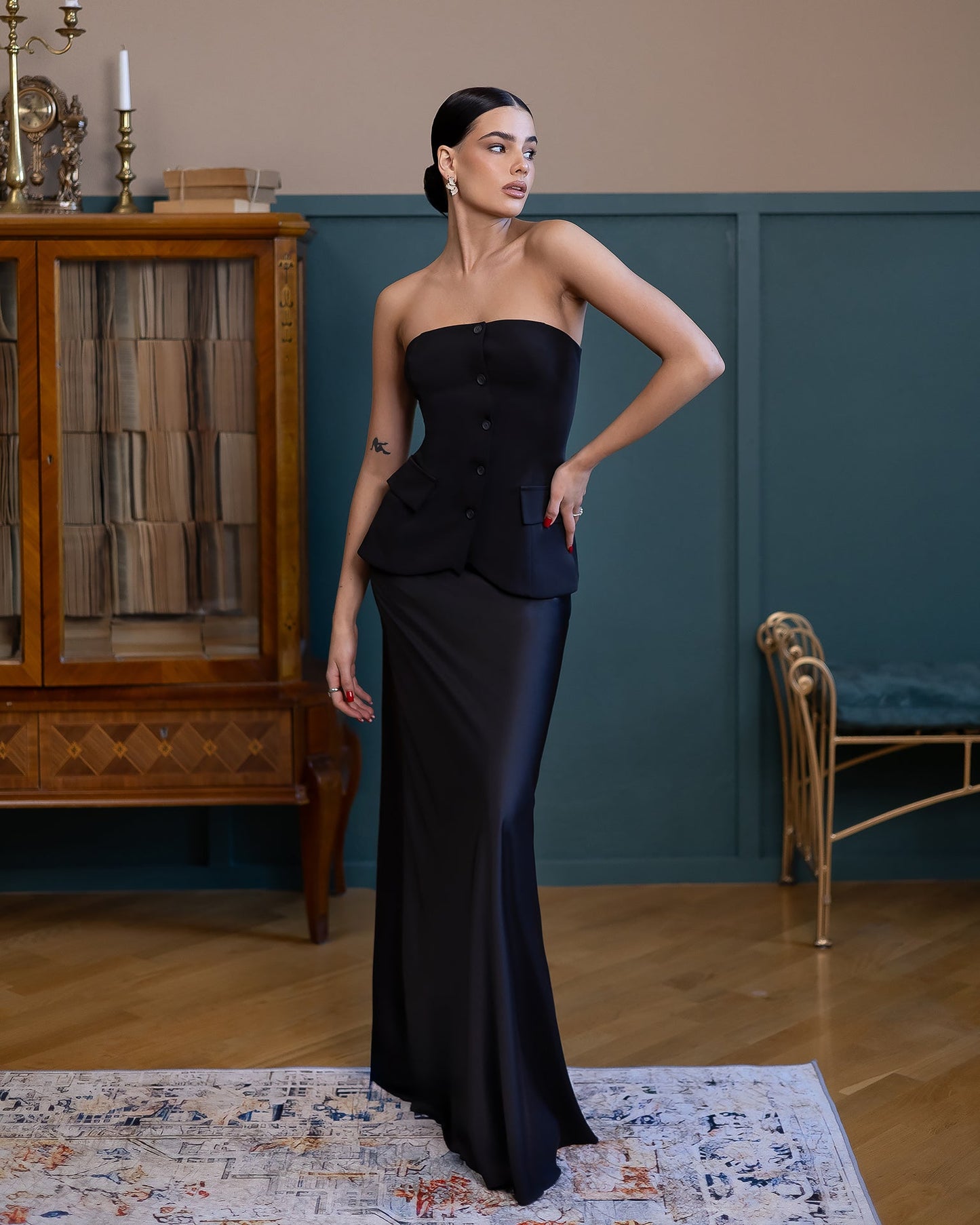 Inès Black Strapless Button-Front Peplum Top