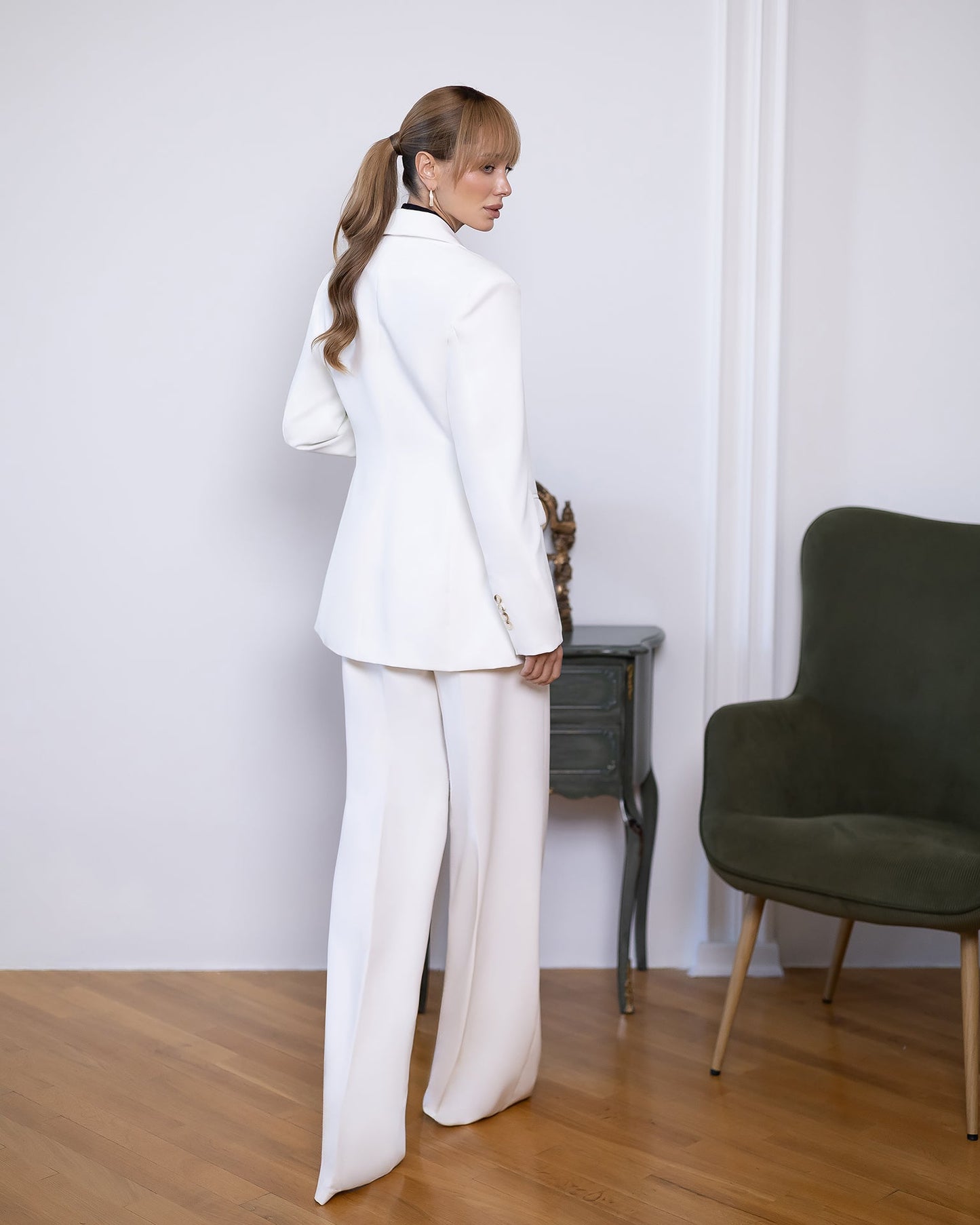 Liora White Double-Breasted Curved-Hem Suit 2-Piece