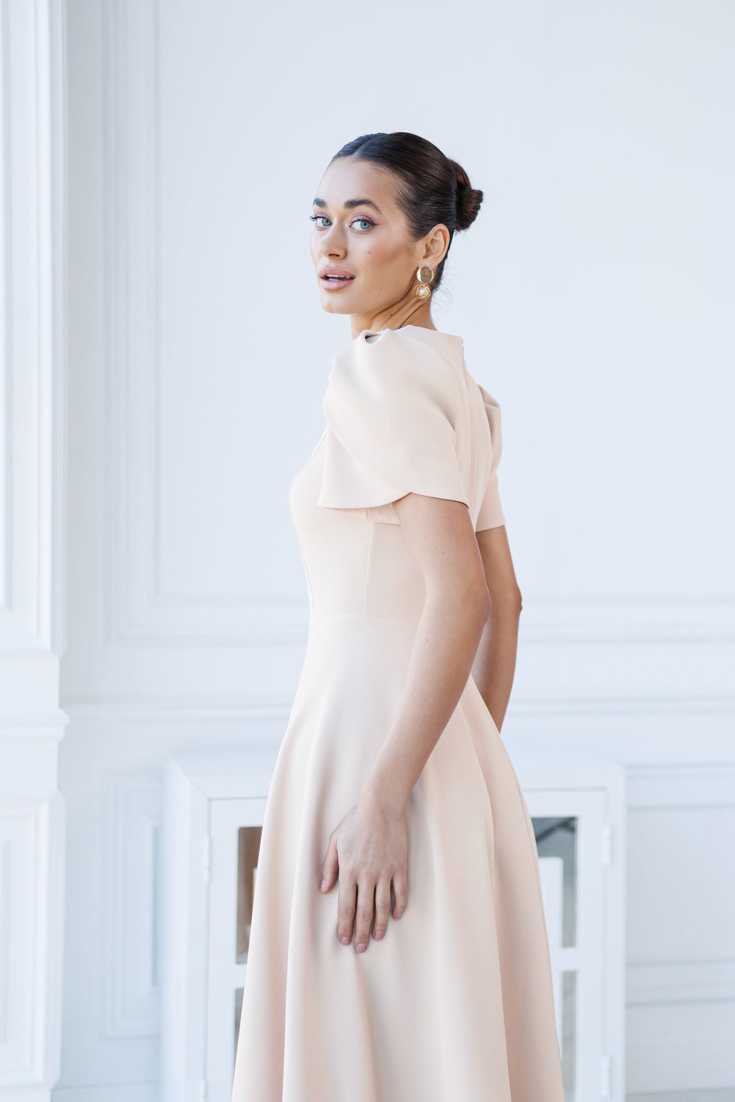 Alexa Beige Round Neck Puff-Sleeve Midi Dress