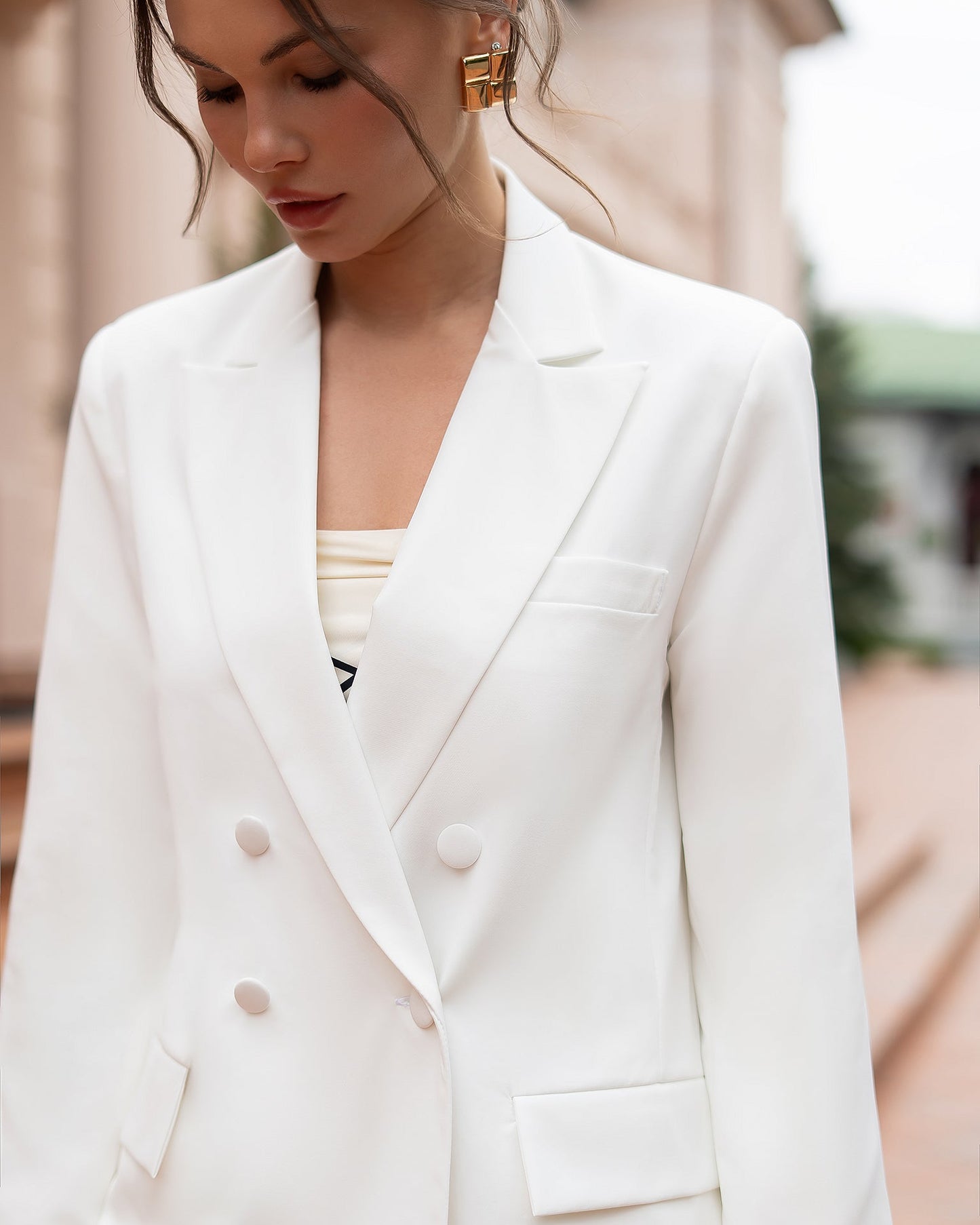 Monica White Double-Breasted Shorts Suit 2-Piece