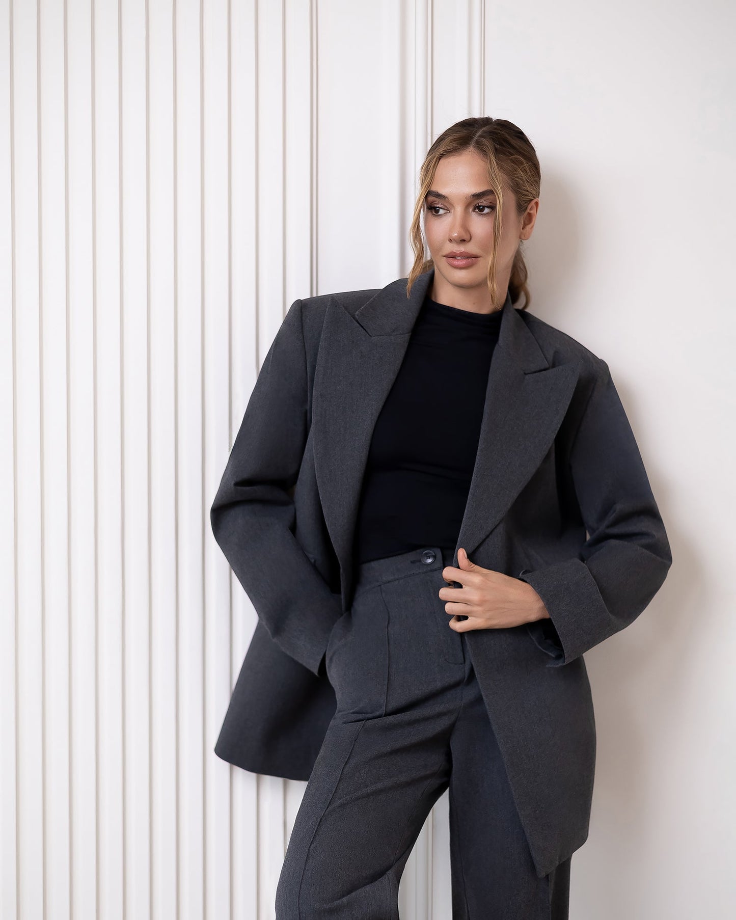 Liora Grey Oversized Double-Breasted Suit 2-Piece