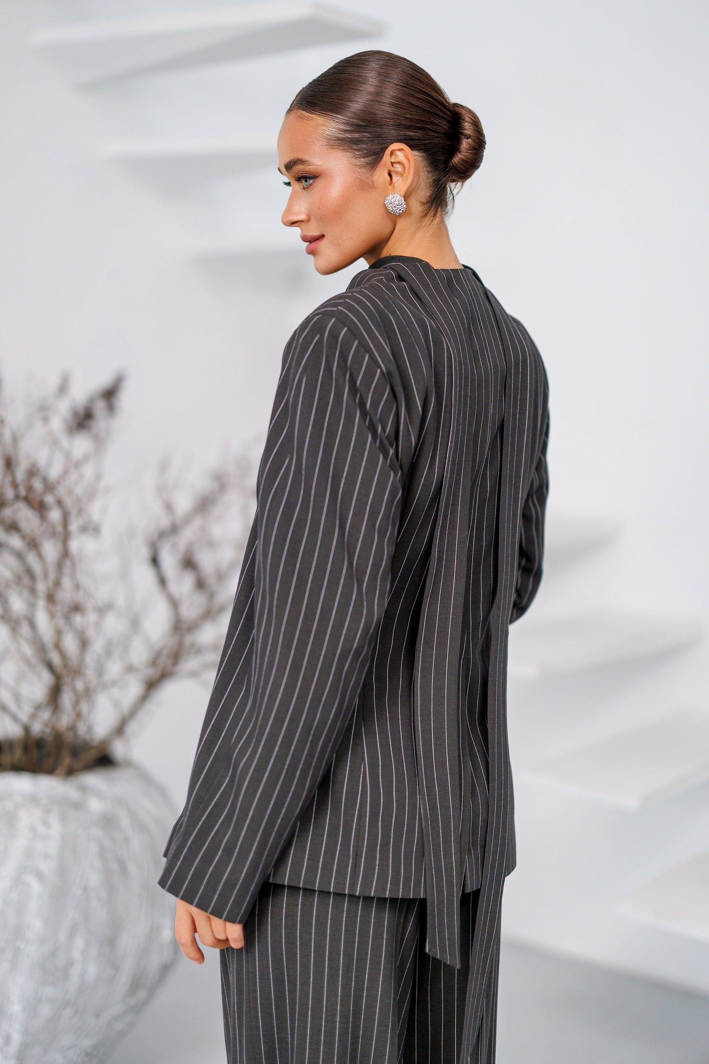Dark Grey Striped Scarf-Neck Single-Breasted Suit 2-Piece
