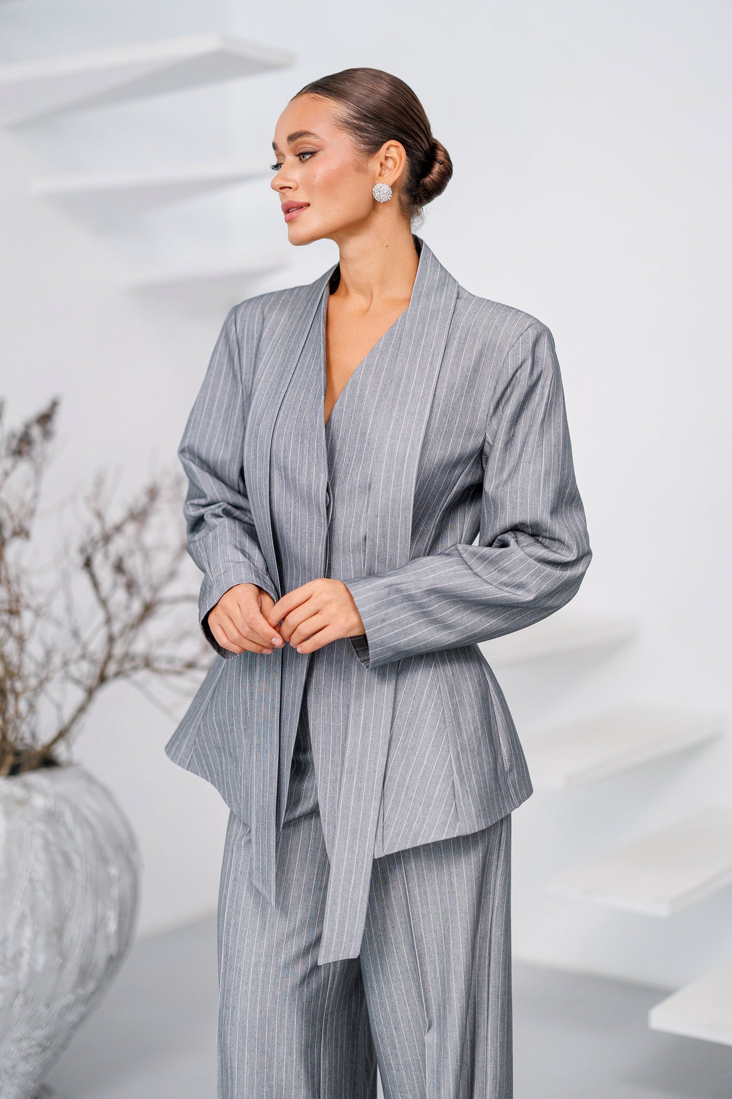 Grey Striped Scarf-Neck Single-Breasted Suit 2-Piece