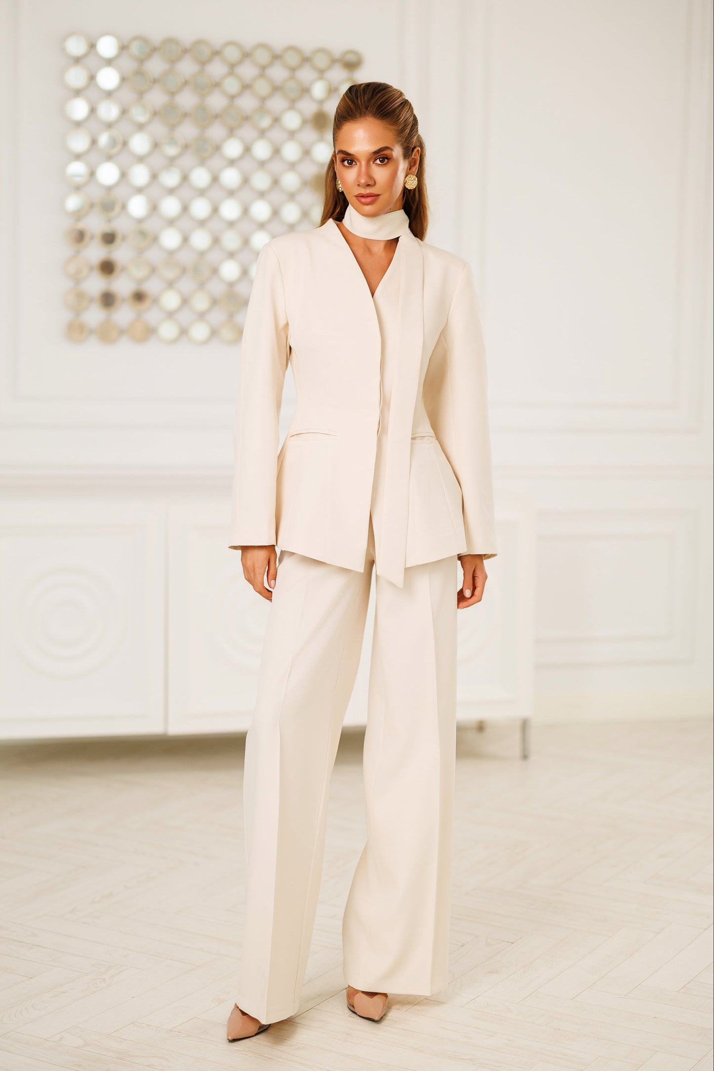 Beige Scarf-Neck Single-Breasted Suit 2-Piece