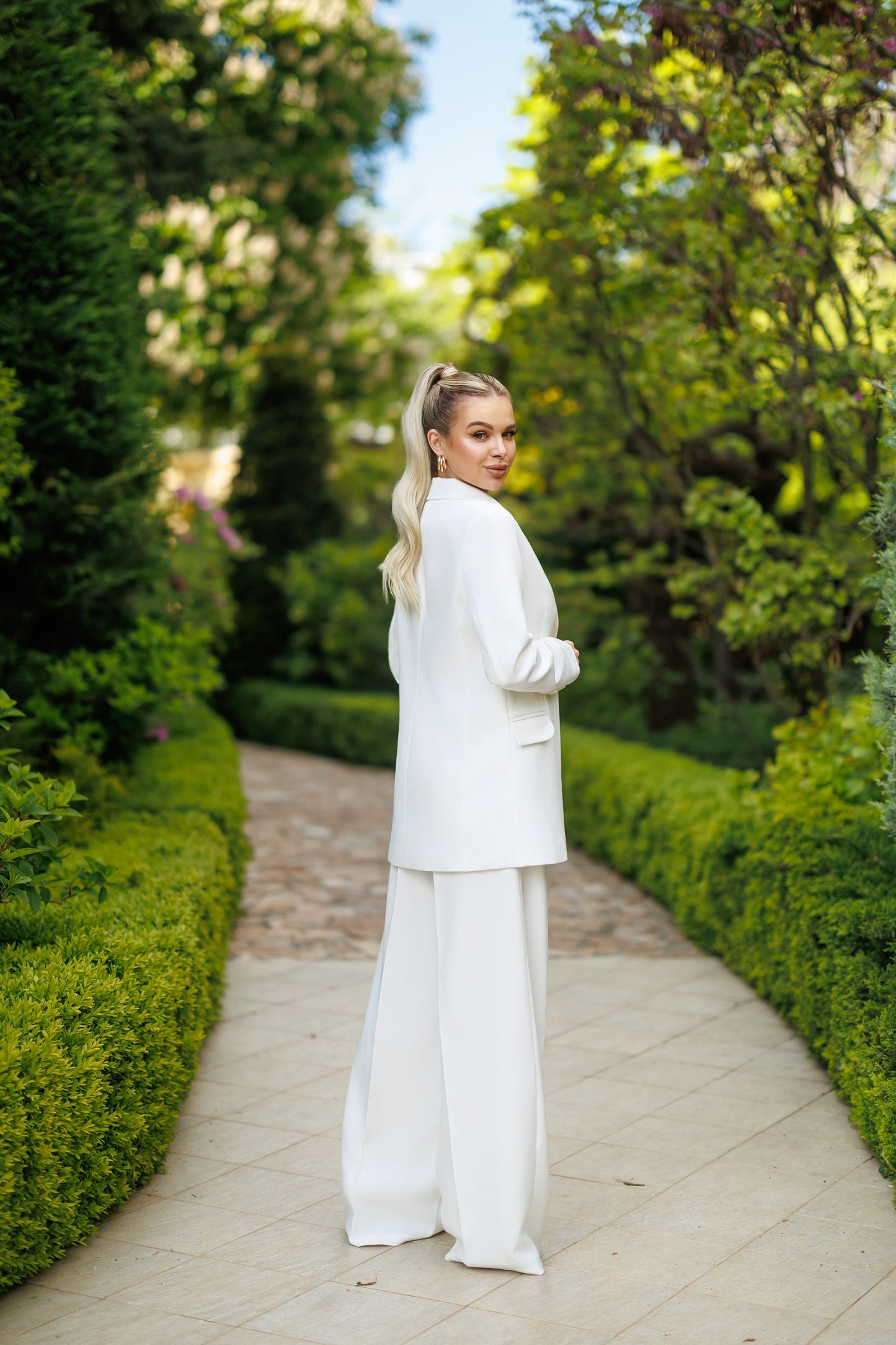 Selene White Single-Breasted Wide-Leg Suit 2-Piece