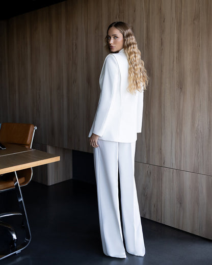 Elara White Collarless Double-Breasted Suit 2-Piece