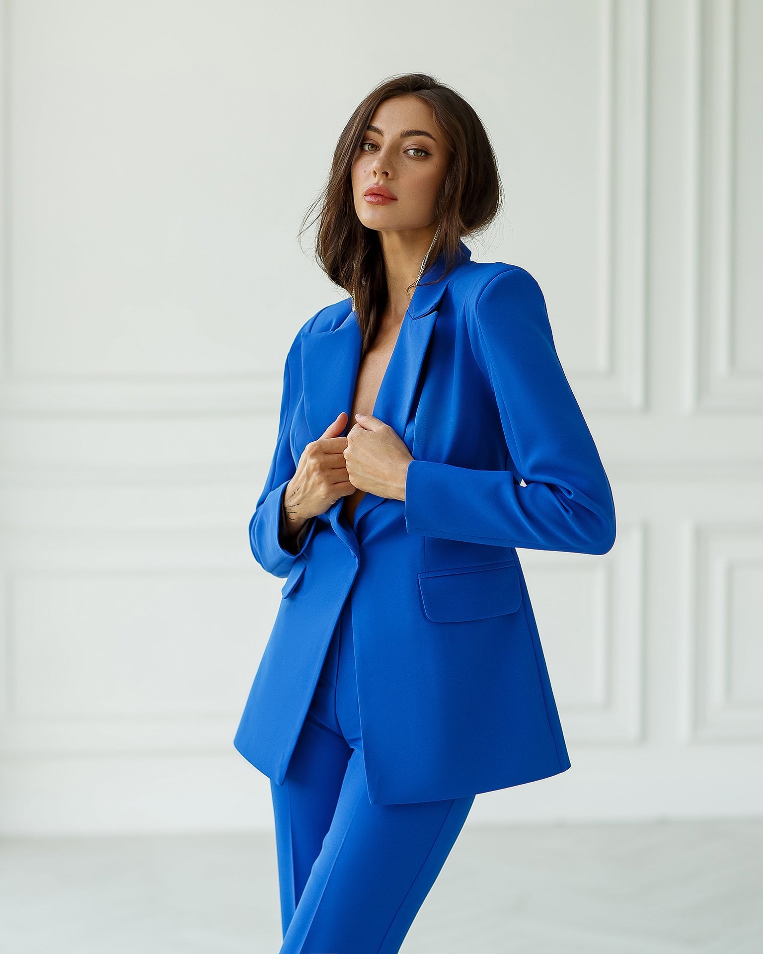 trinarosh Blue Single-Breasted Suit 2-Piece