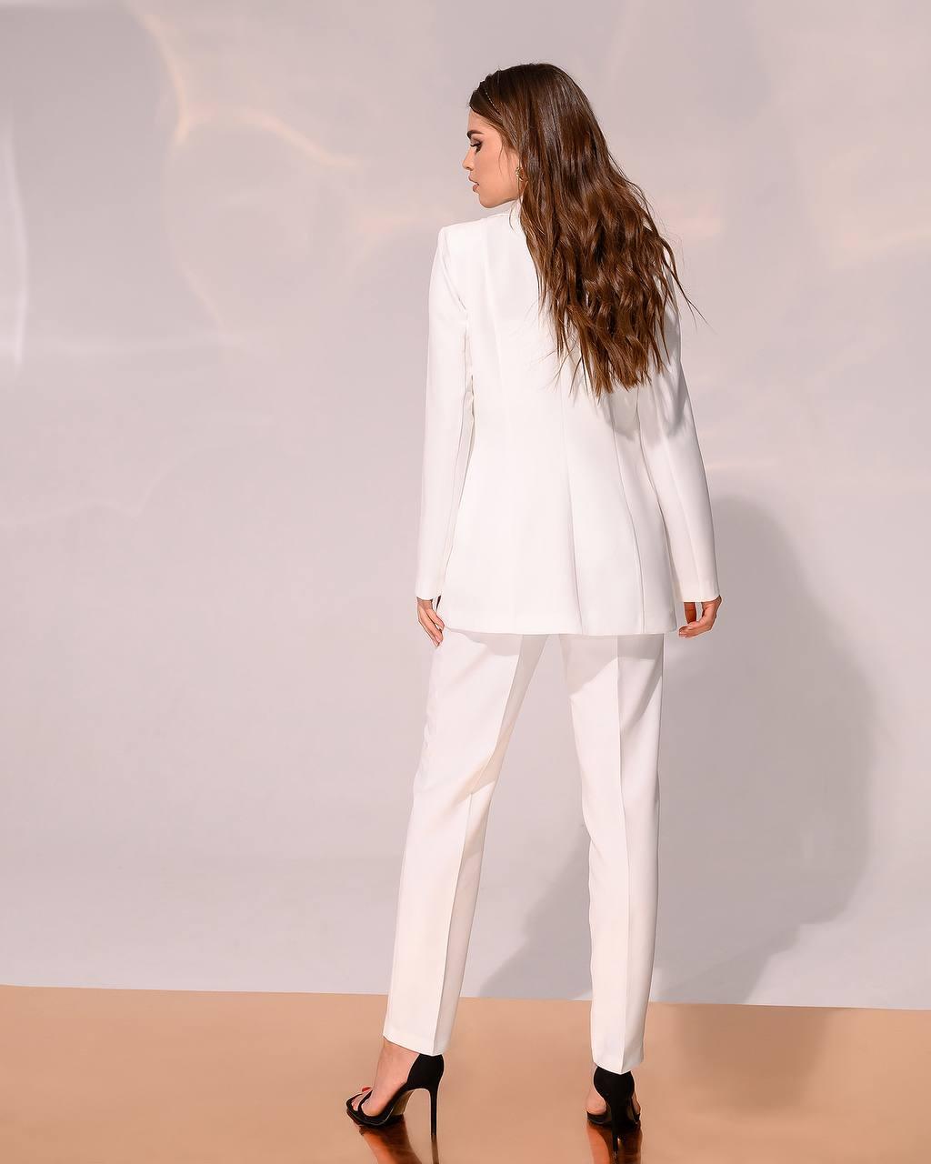 trinarosh White Casual 3-Piece Suit With Straight Leg Trousers And Top