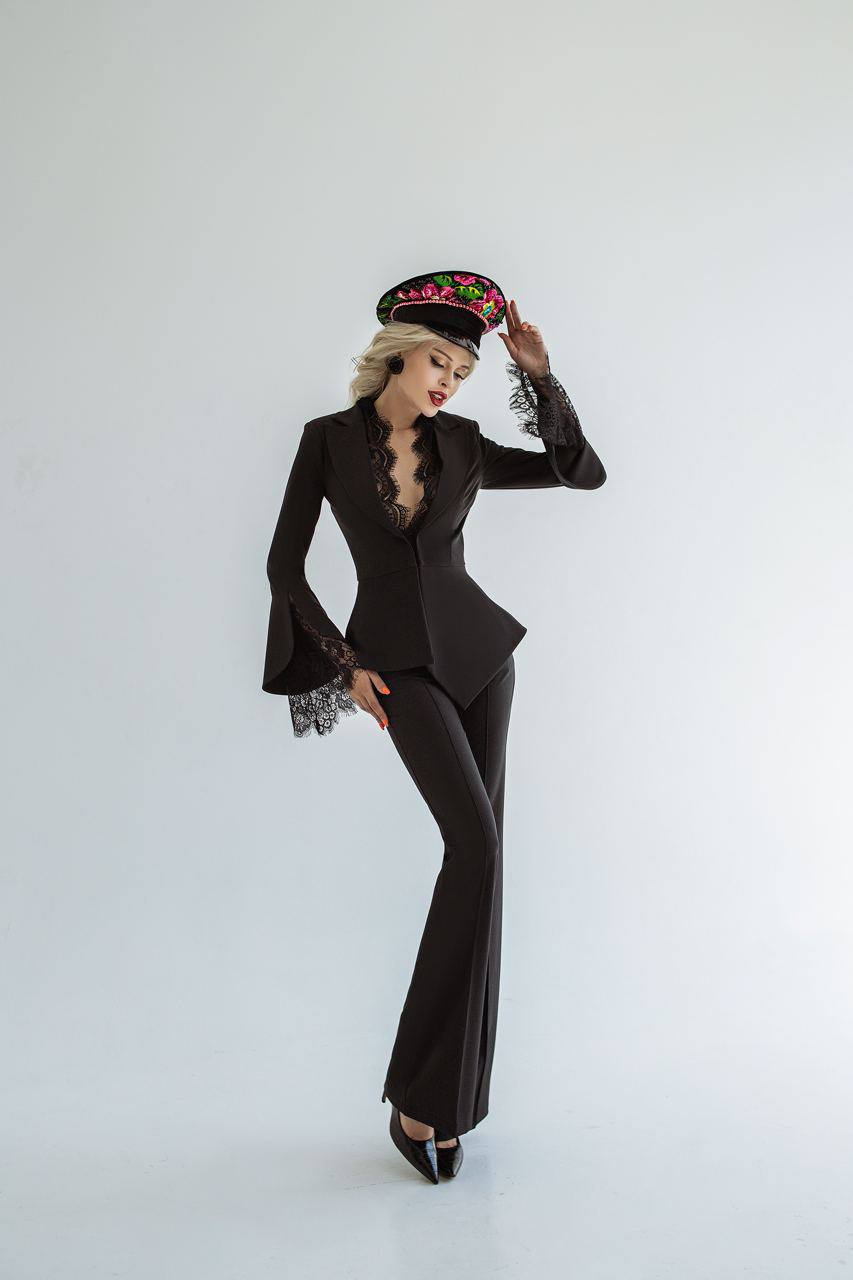 trinarosh Exclusive Black Elegant Suit 2-Piece