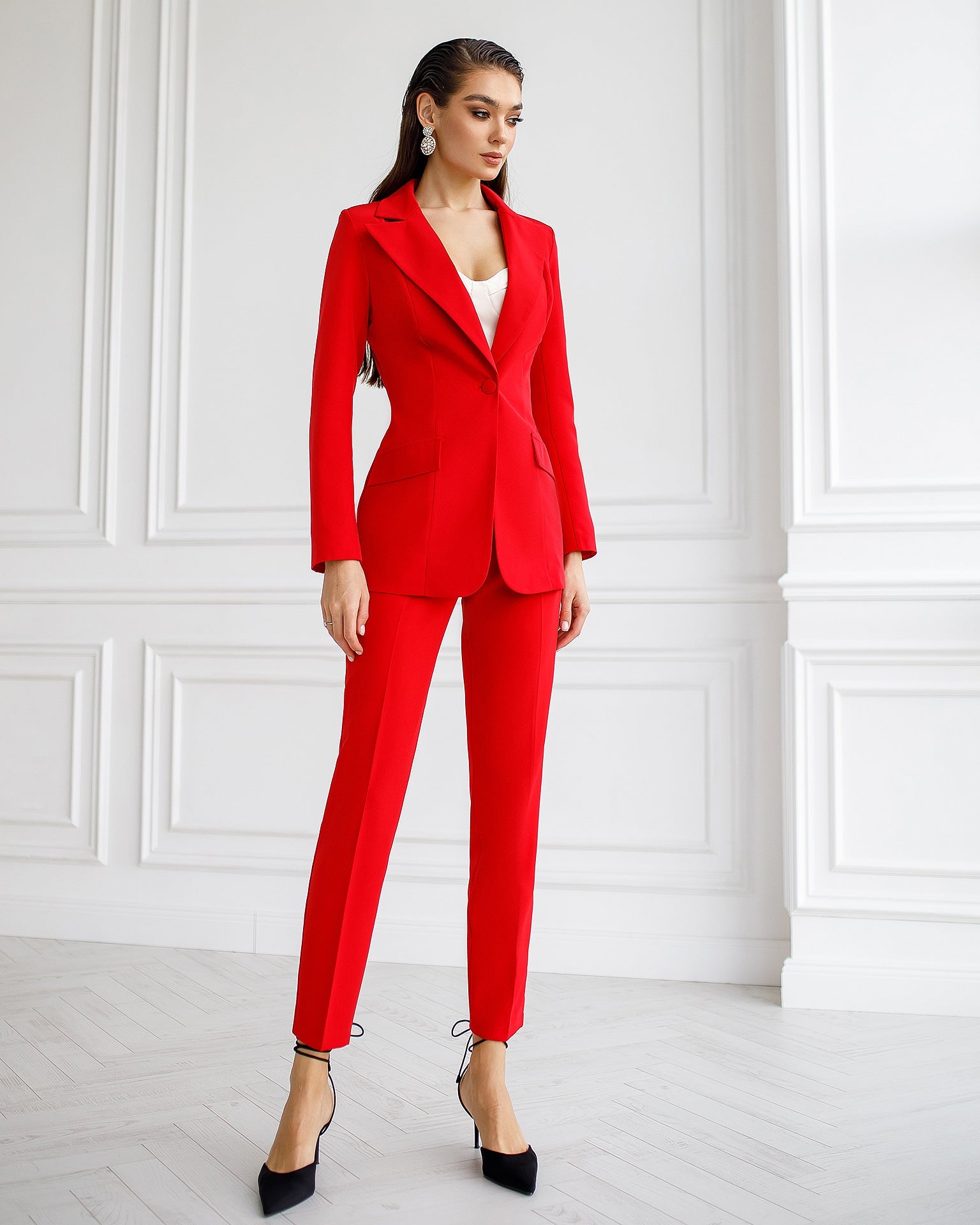 trinarosh Red Single-Breasted Suit 2-Piece