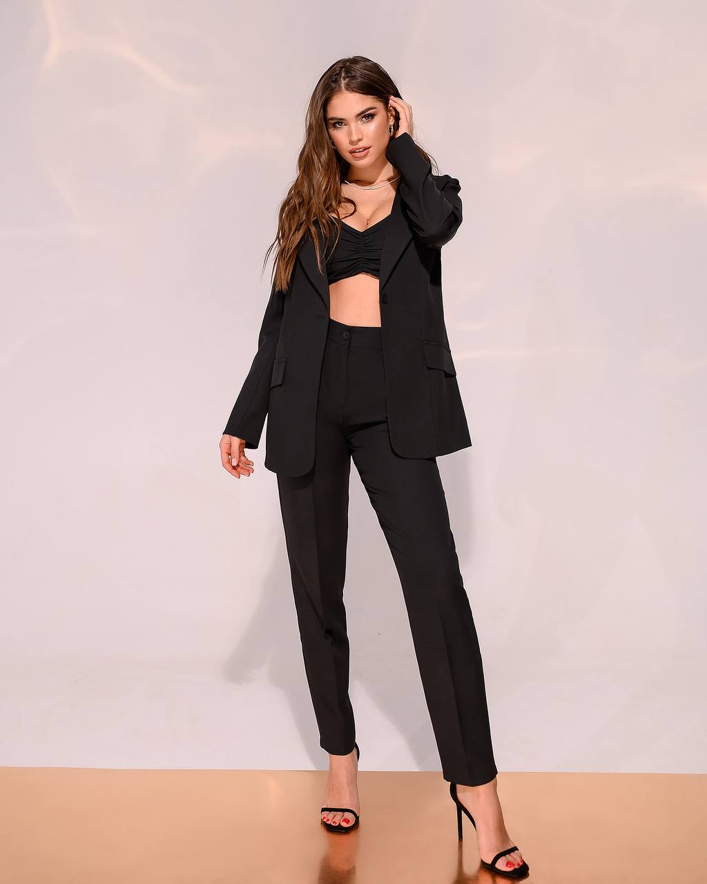 trinarosh Black Casual 3-Piece Suit With Straight Leg Trousers And Top