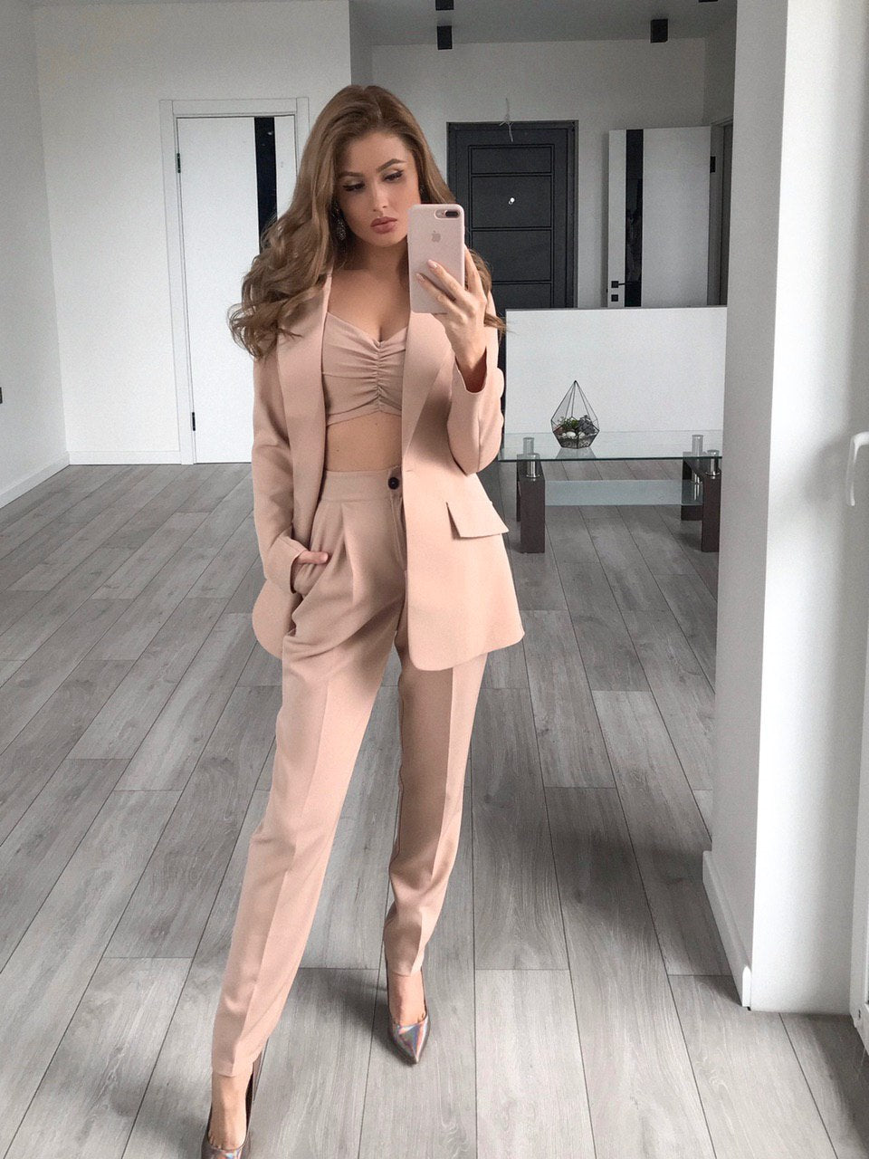 trinarosh Beige Casual 3-Piece Suit With Straight Leg Trousers And Top