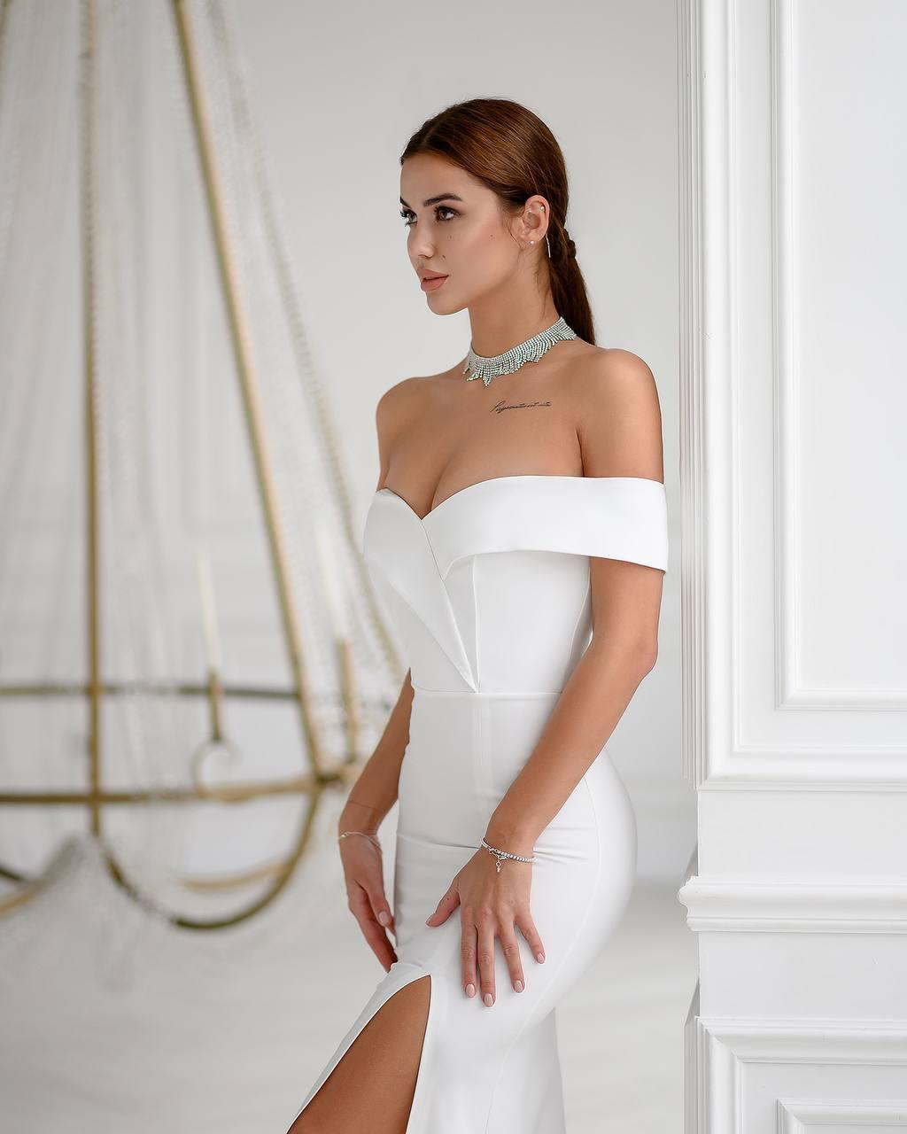 trinarosh White Off-The-Shoulder Maxi Dress