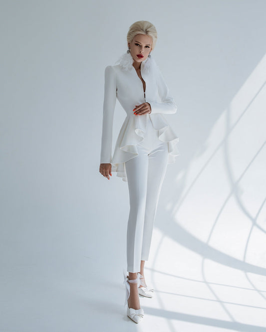 trinarosh White Trouser 2-Piece Suit With Basque