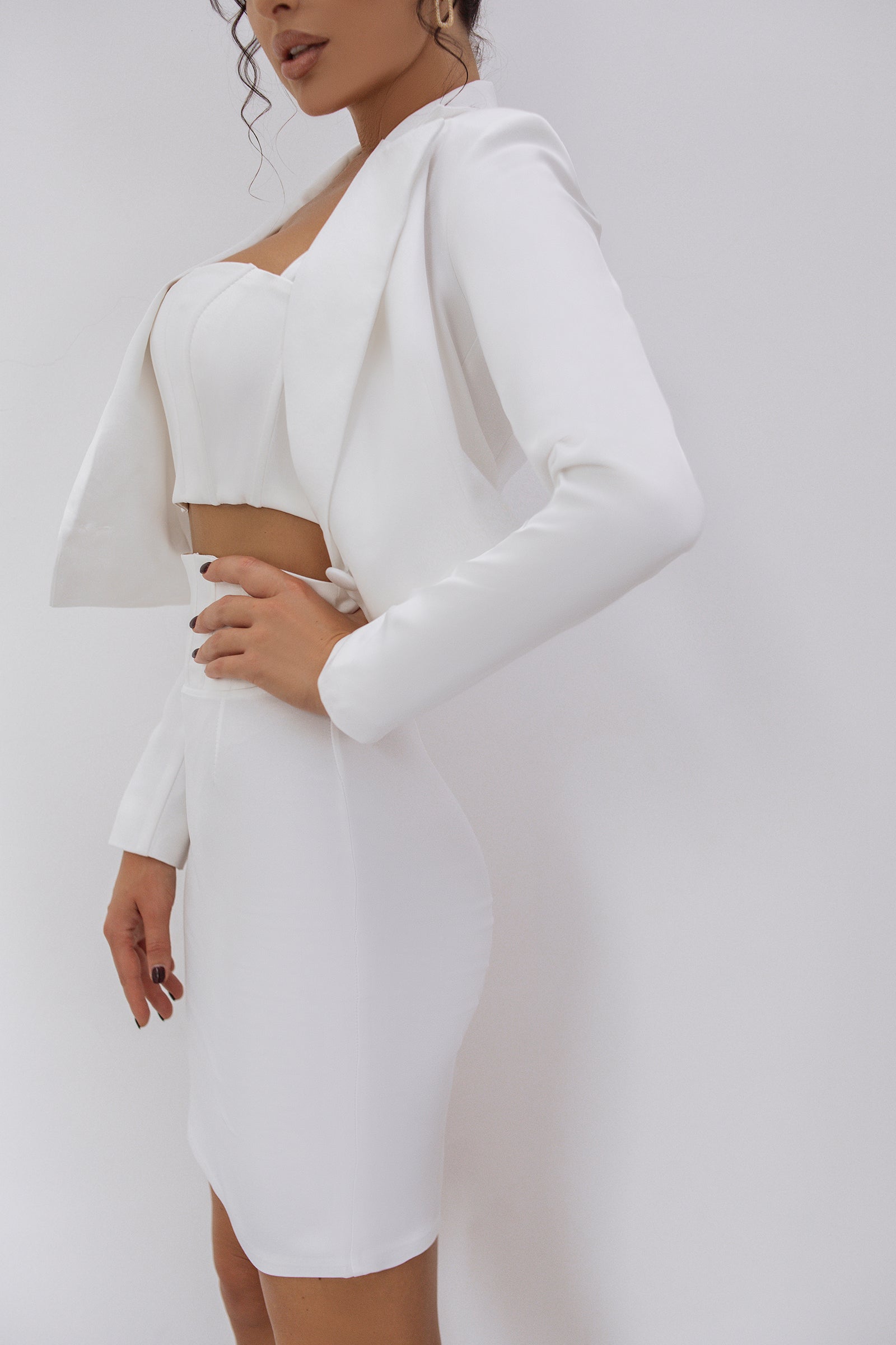 trinarosh White Crop Jacket Skirt Suit 2-Piece