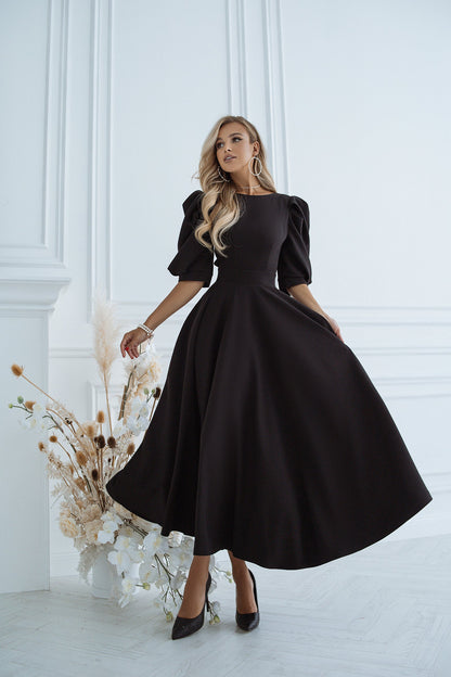 trinarosh Black Backless Puff-Sleeve Midi Dress