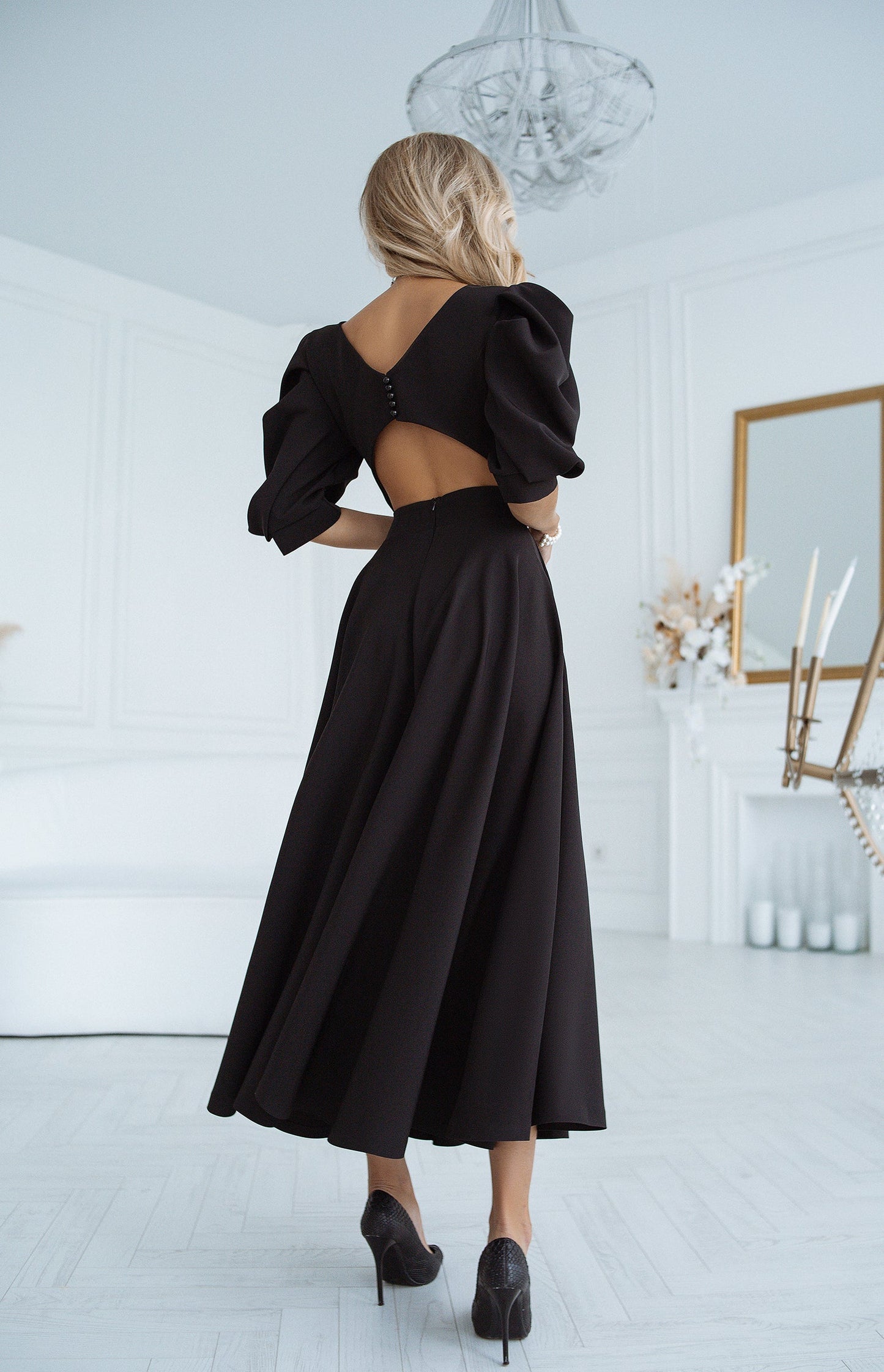 trinarosh Black Backless Puff-Sleeve Midi Dress