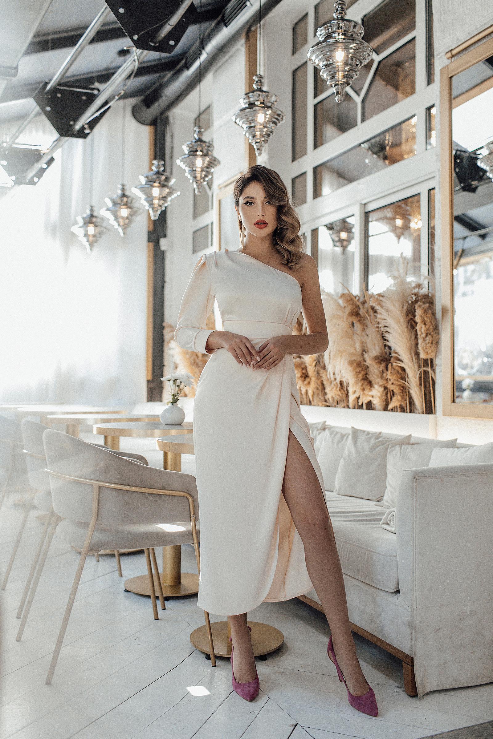 trinarosh White One-Shoulder Satin Midi Dress