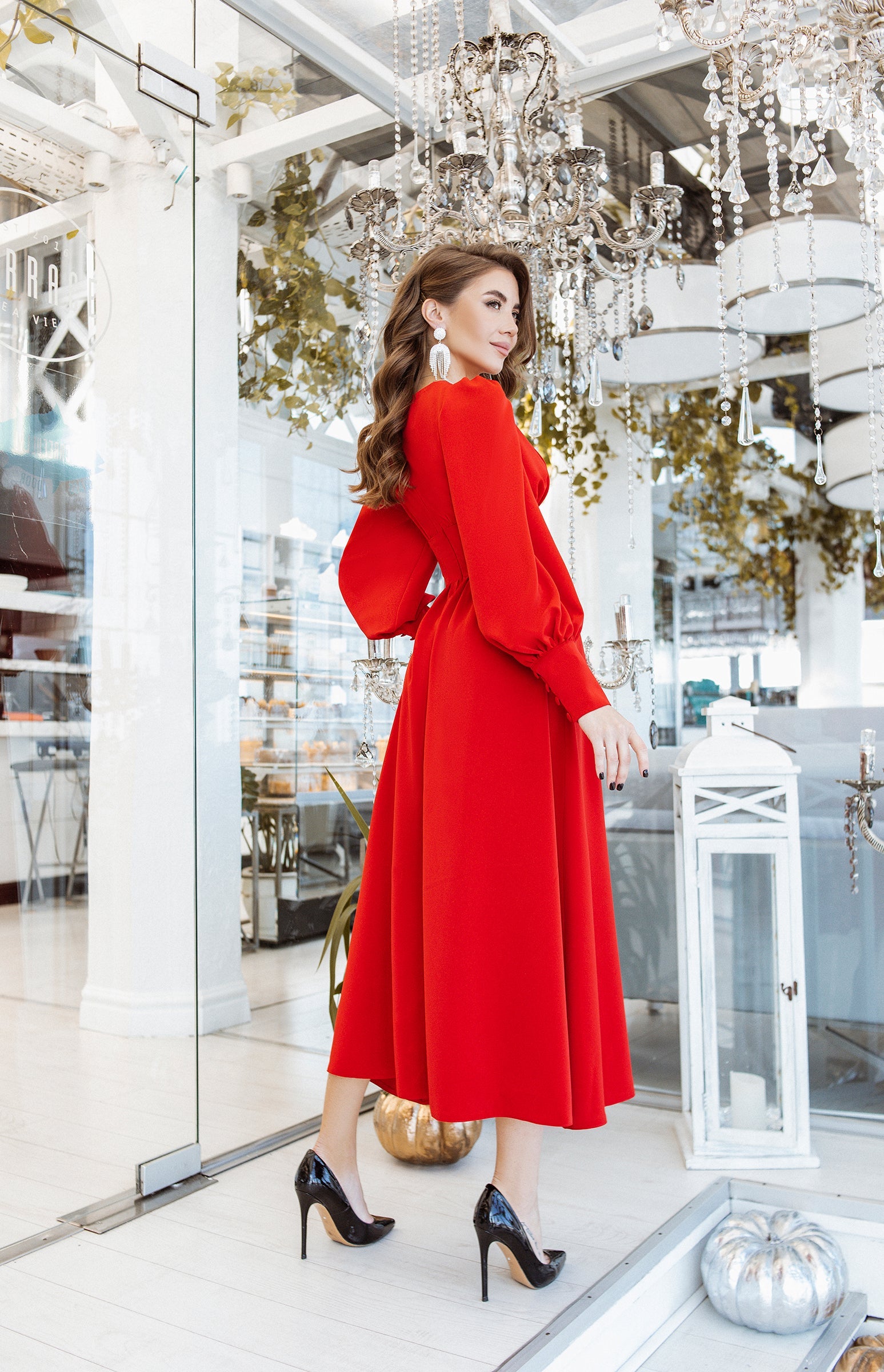trinarosh Red Buttoned Puff-Sleeve Midi Dress